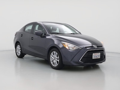 Black 2017 Toyota Yaris iA