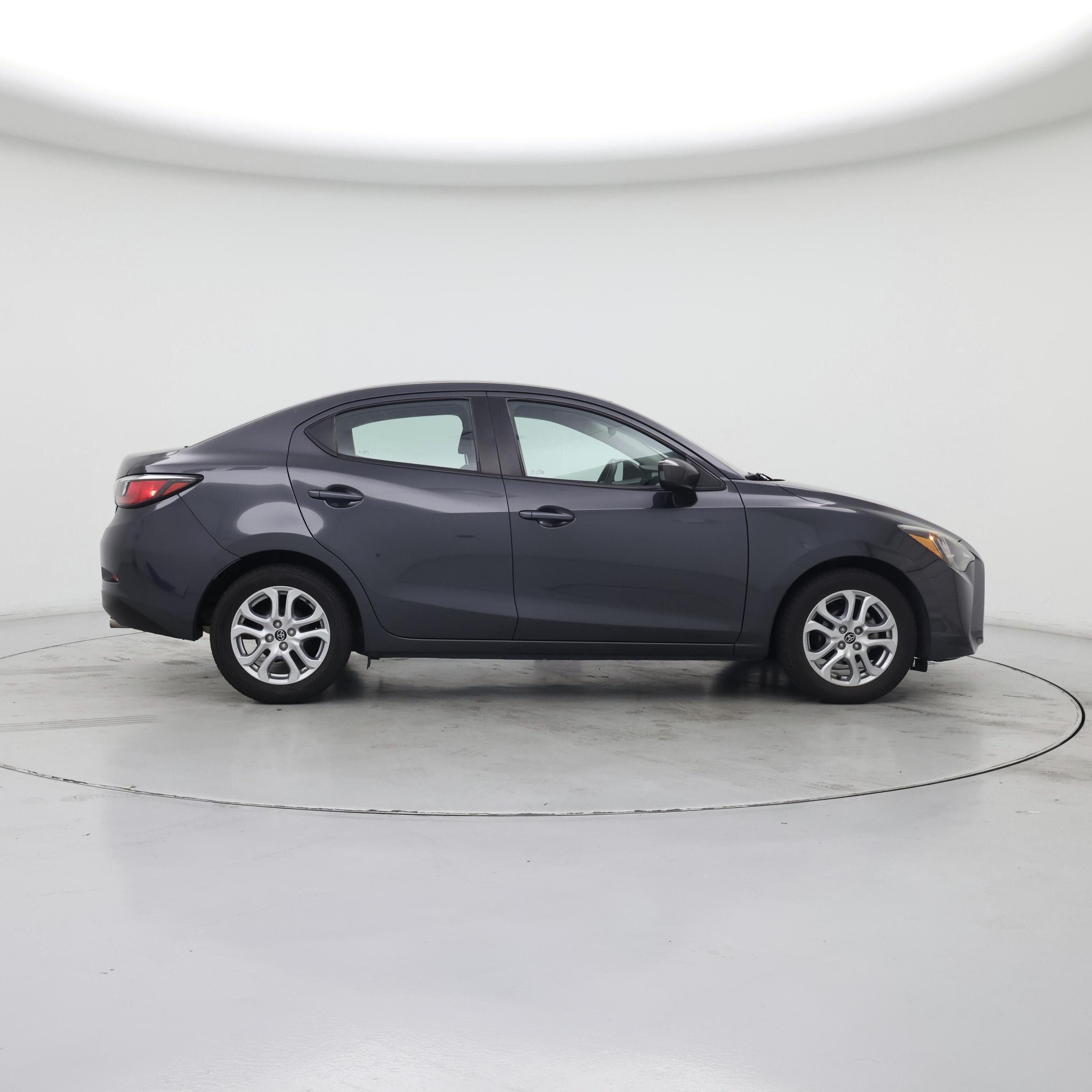 Thumbnail: 2017 Toyota Yaris iA - 7