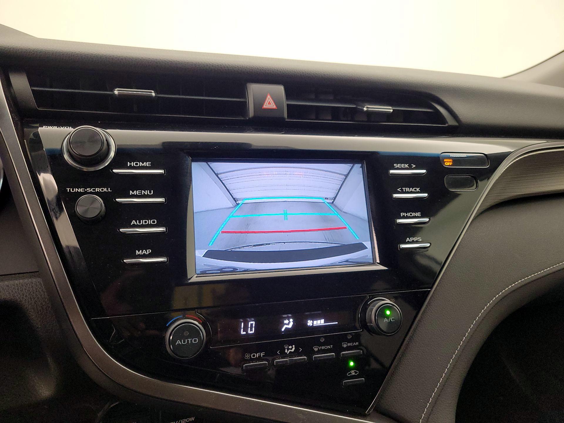 Thumbnail: 2019 Toyota Camry - 14