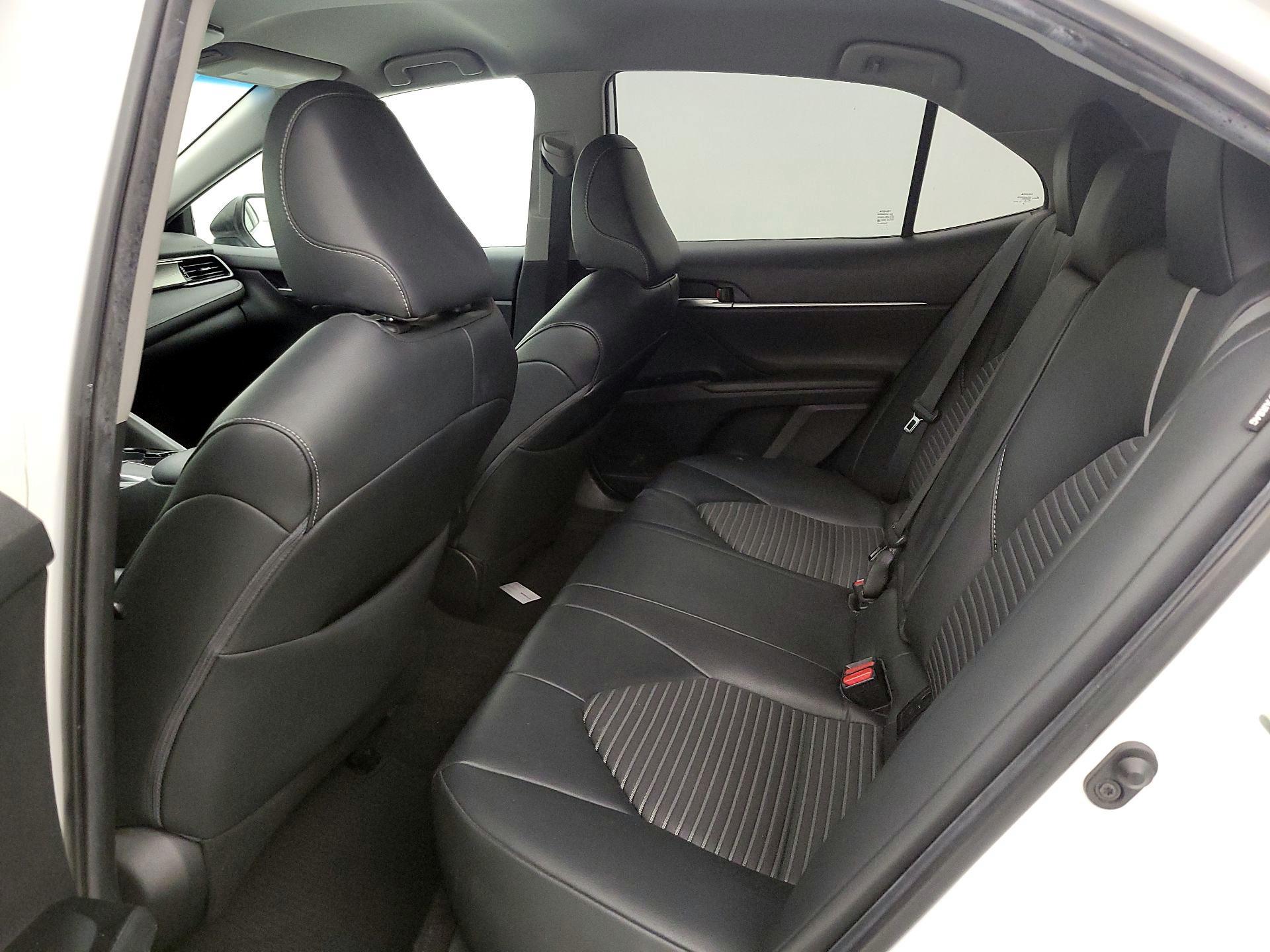 Thumbnail: 2019 Toyota Camry - 19