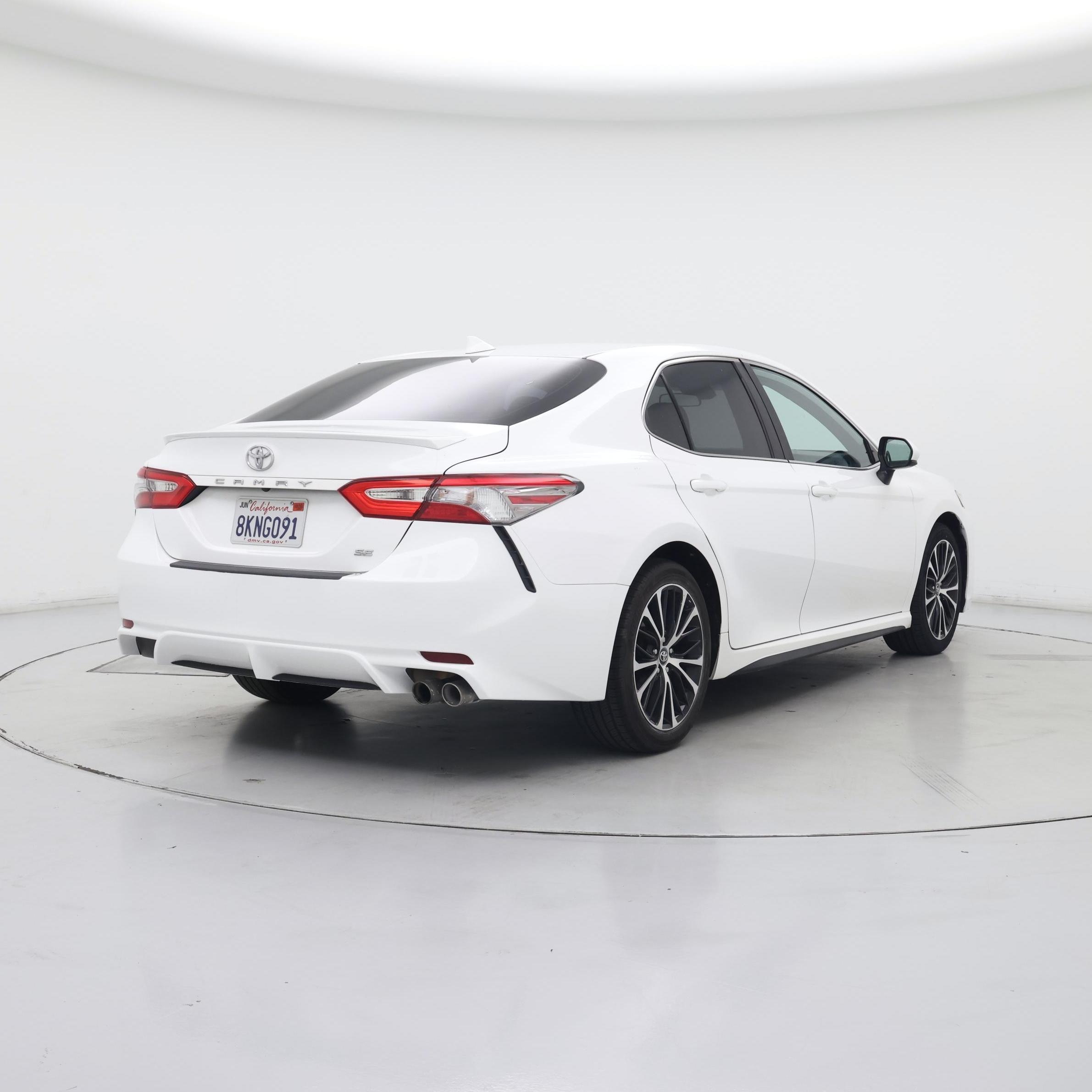 Thumbnail: 2019 Toyota Camry - 8