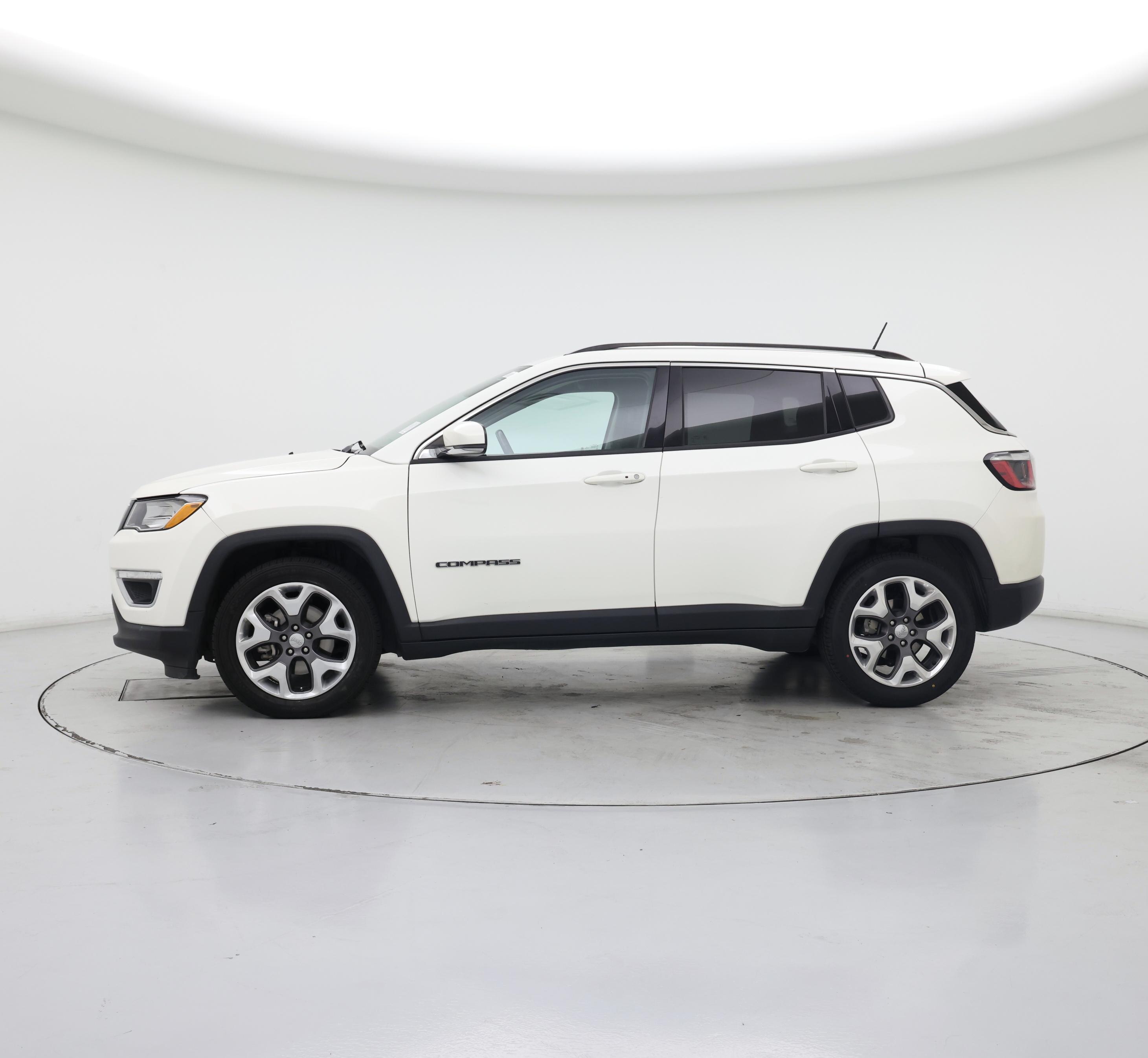 Thumbnail: 2020 Jeep Compass - 3