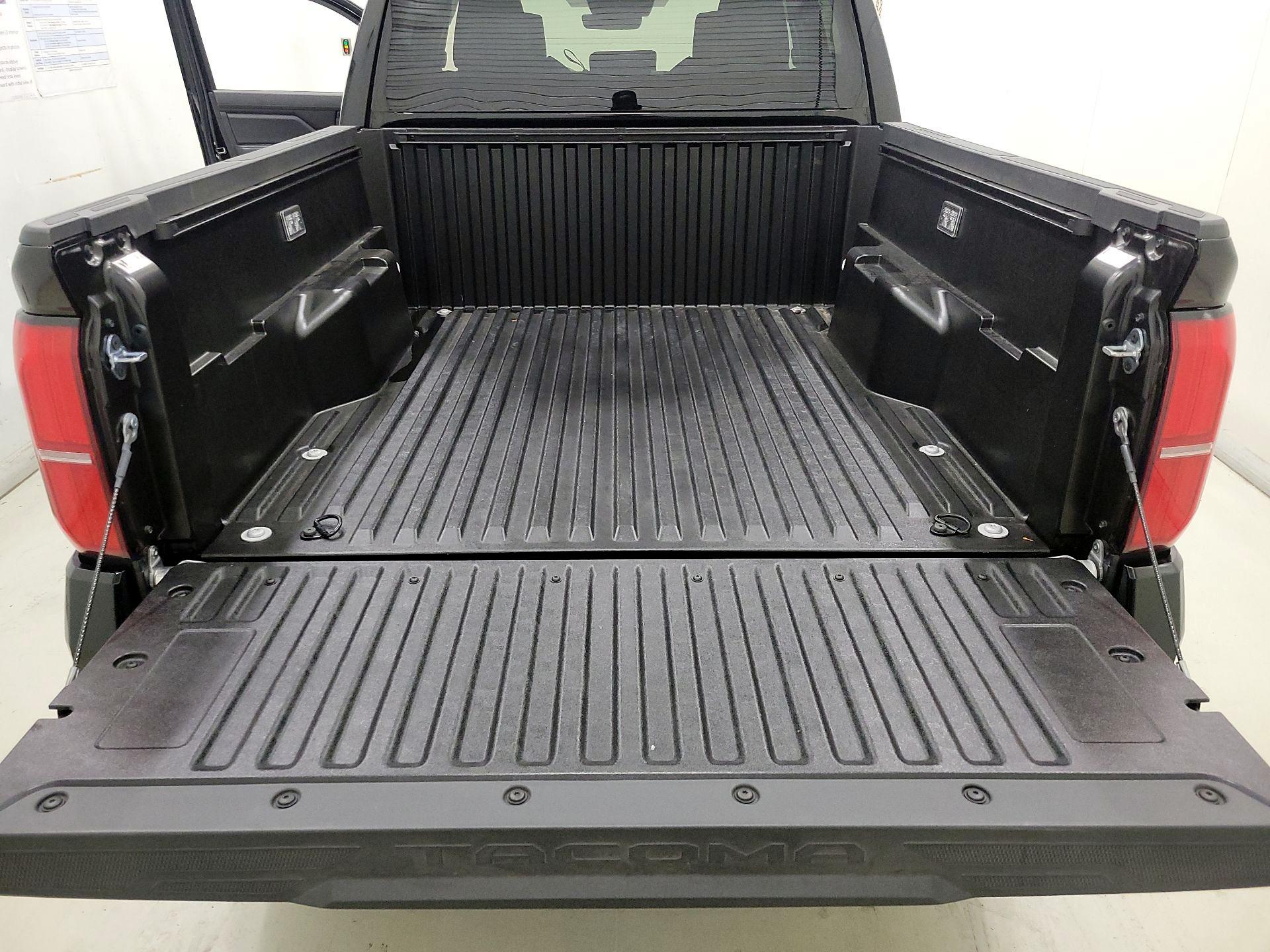 Thumbnail: 2025 Toyota Tacoma - 19
