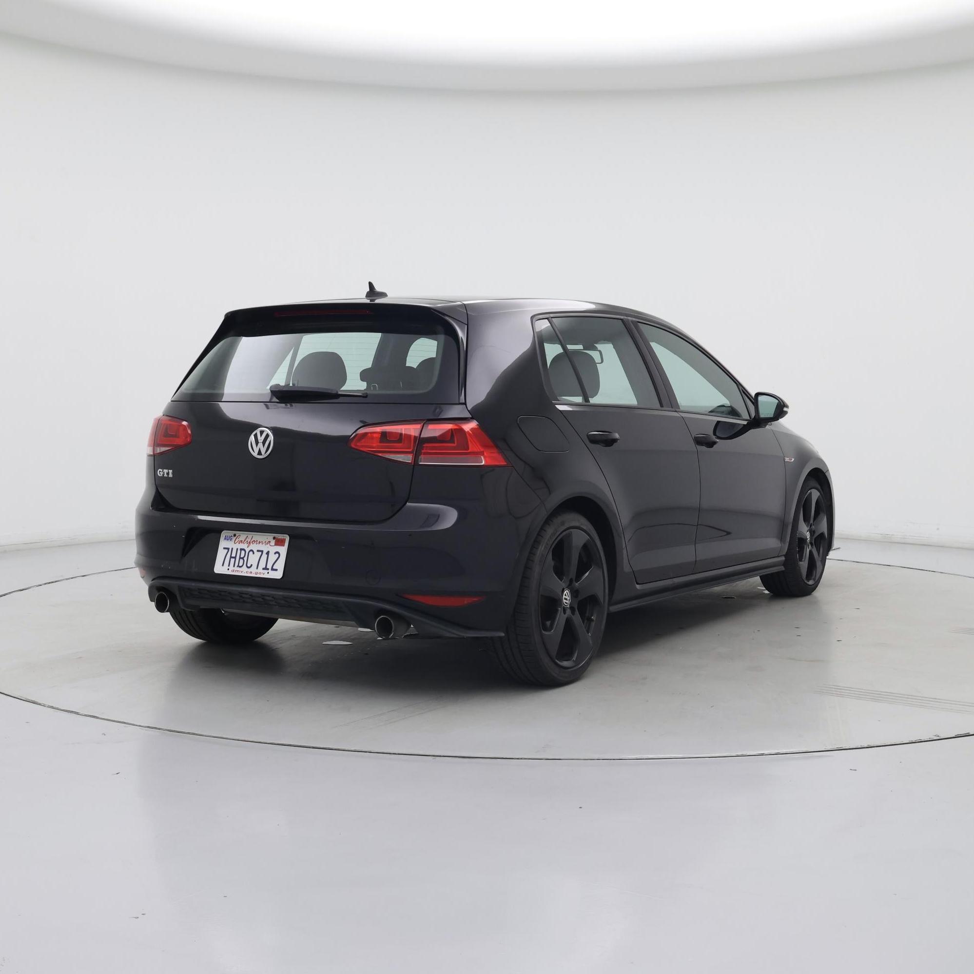 Thumbnail: 2015 Volkswagen Golf - 8
