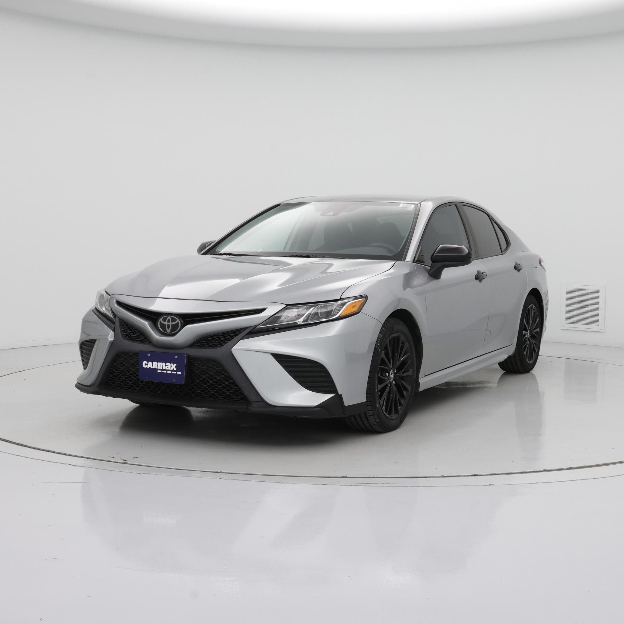 Thumbnail: 2020 Toyota Camry - 4