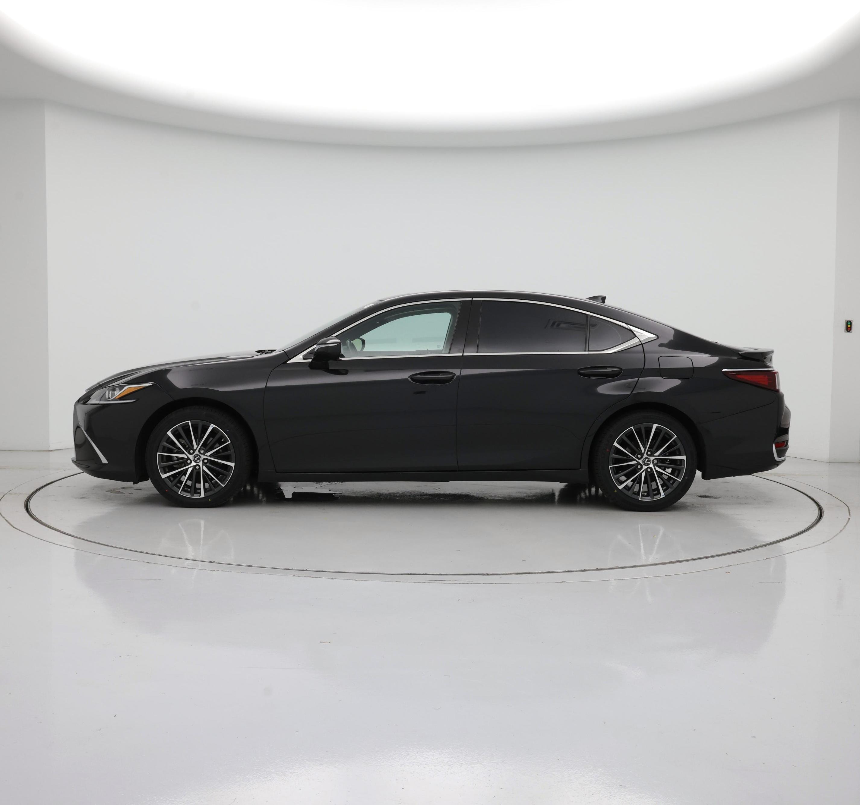 Thumbnail: 2024 Lexus ES - 3