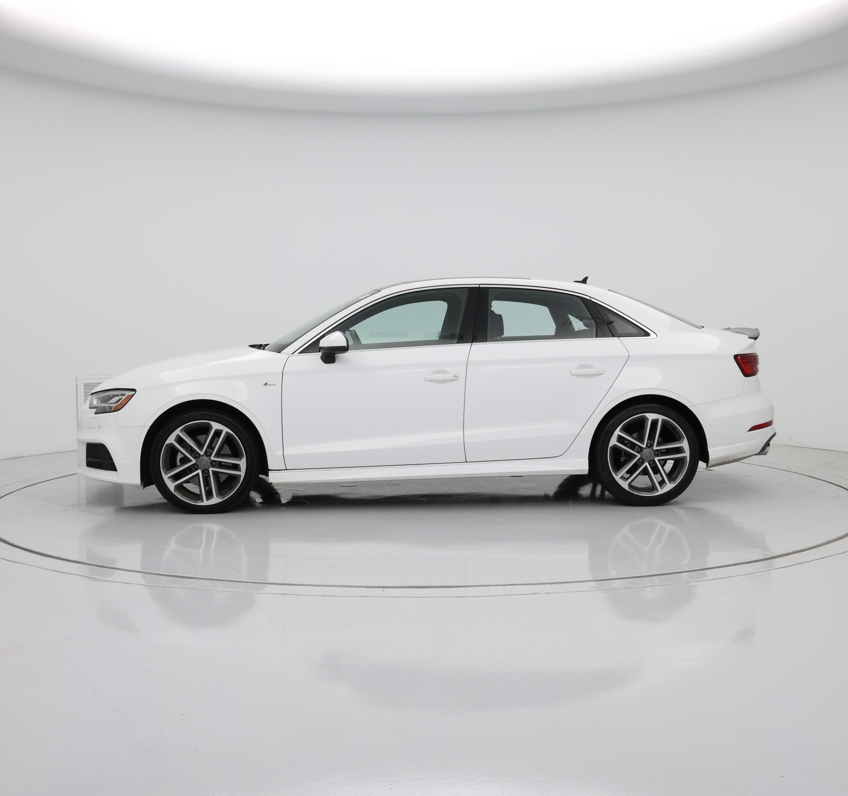 Thumbnail: 2019 Audi A3 - 3