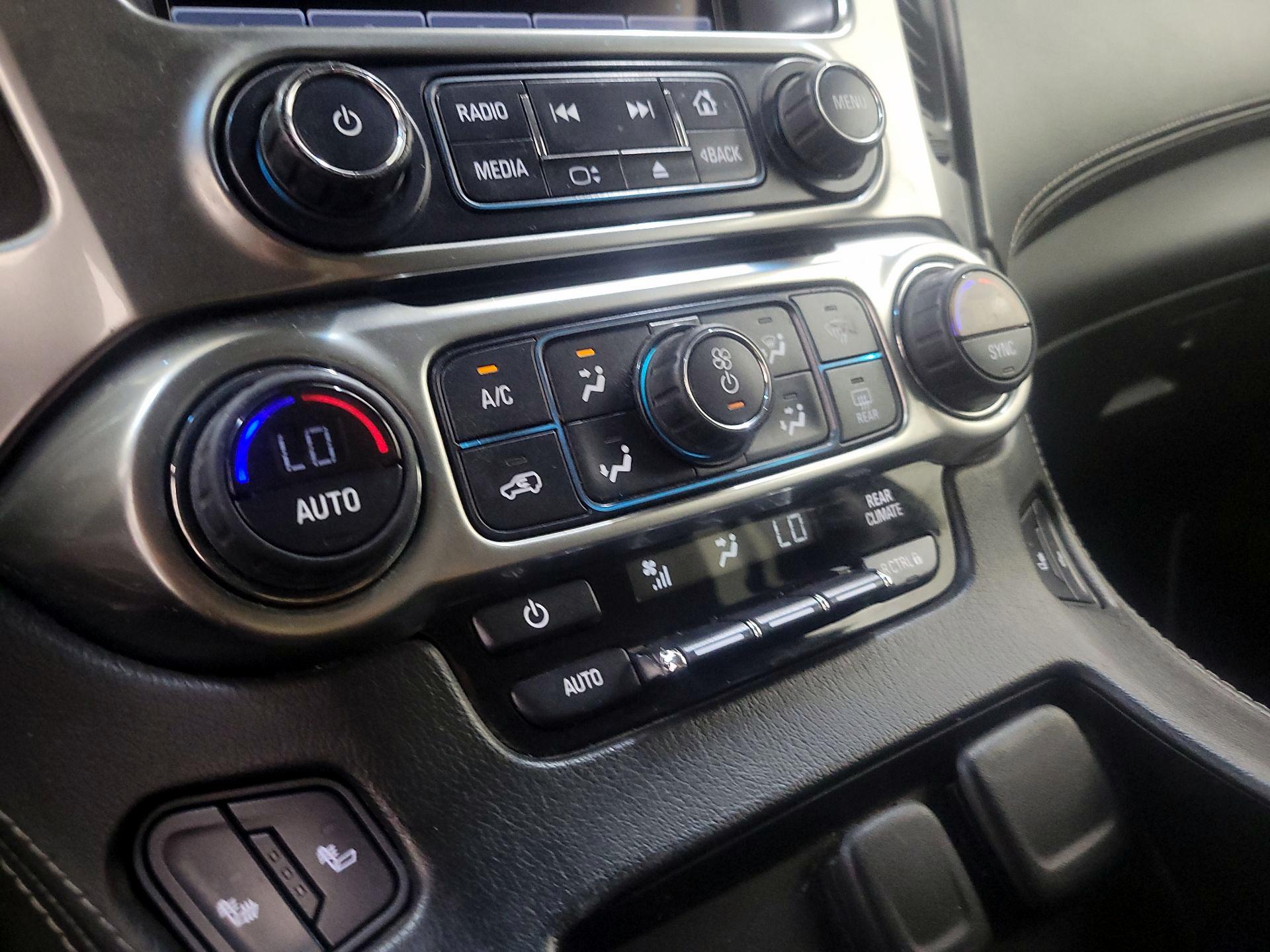 Thumbnail: 2016 Chevrolet Tahoe - 14