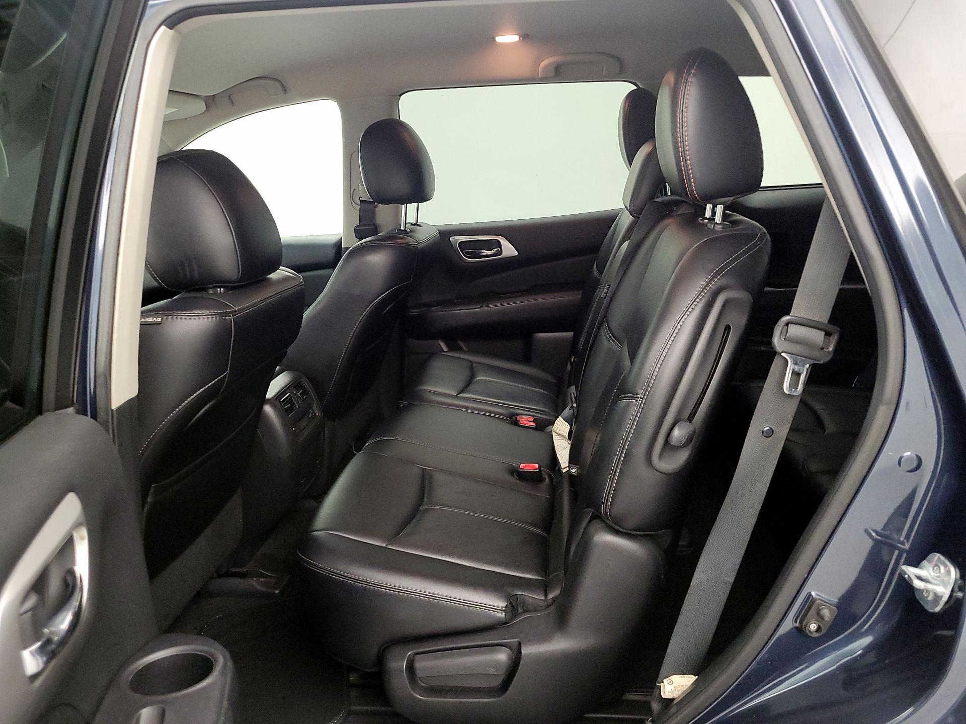 Thumbnail: 2014 Nissan Pathfinder - 19