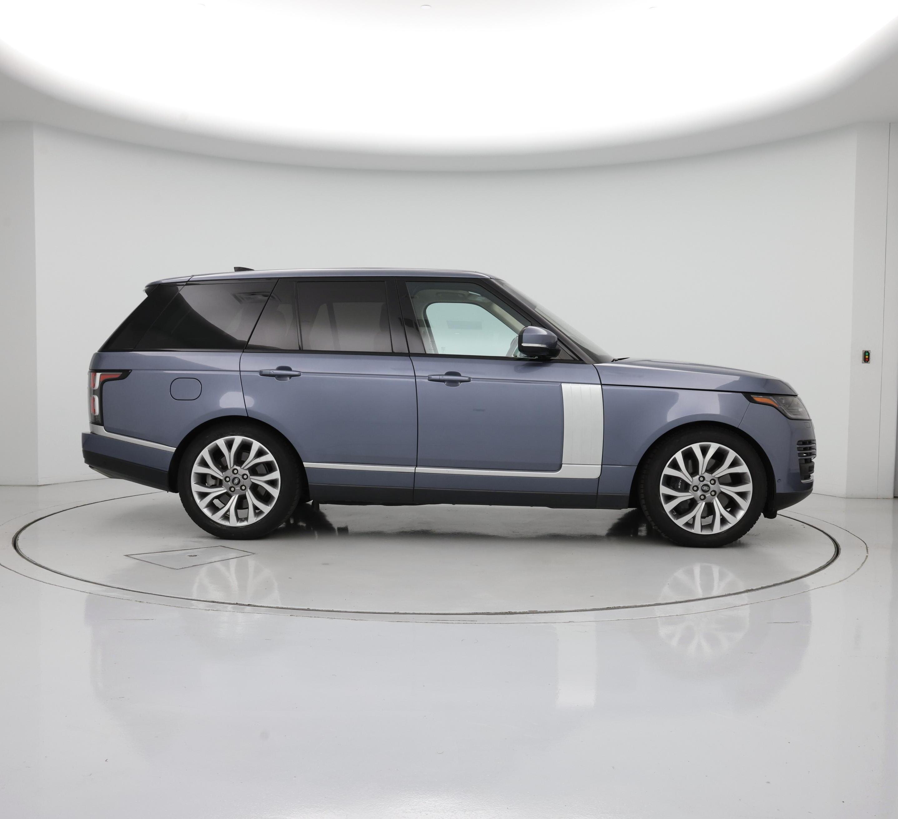 Thumbnail: 2019 Land Rover Range Rover - 7