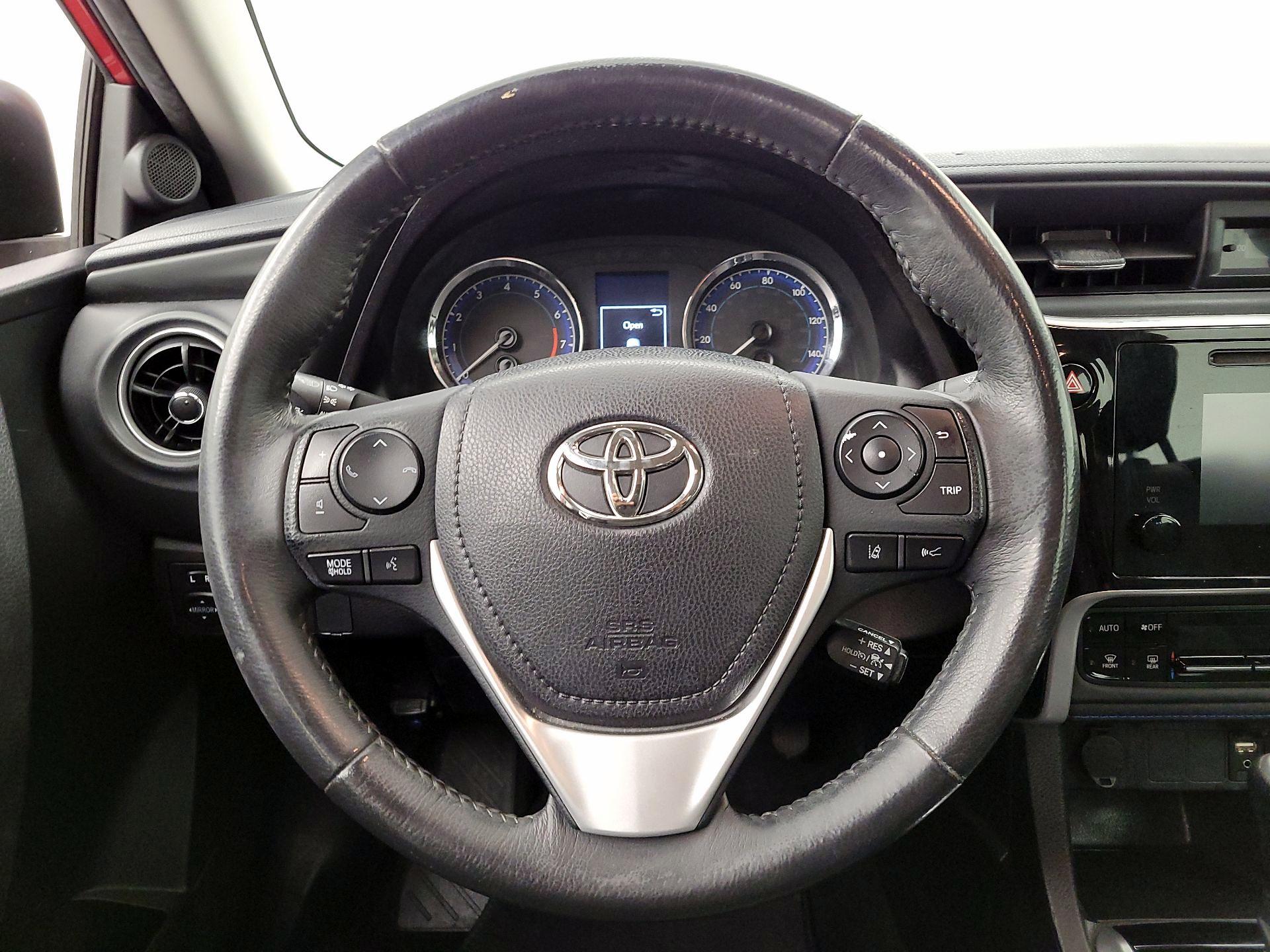 Thumbnail: 2018 Toyota Corolla - 10