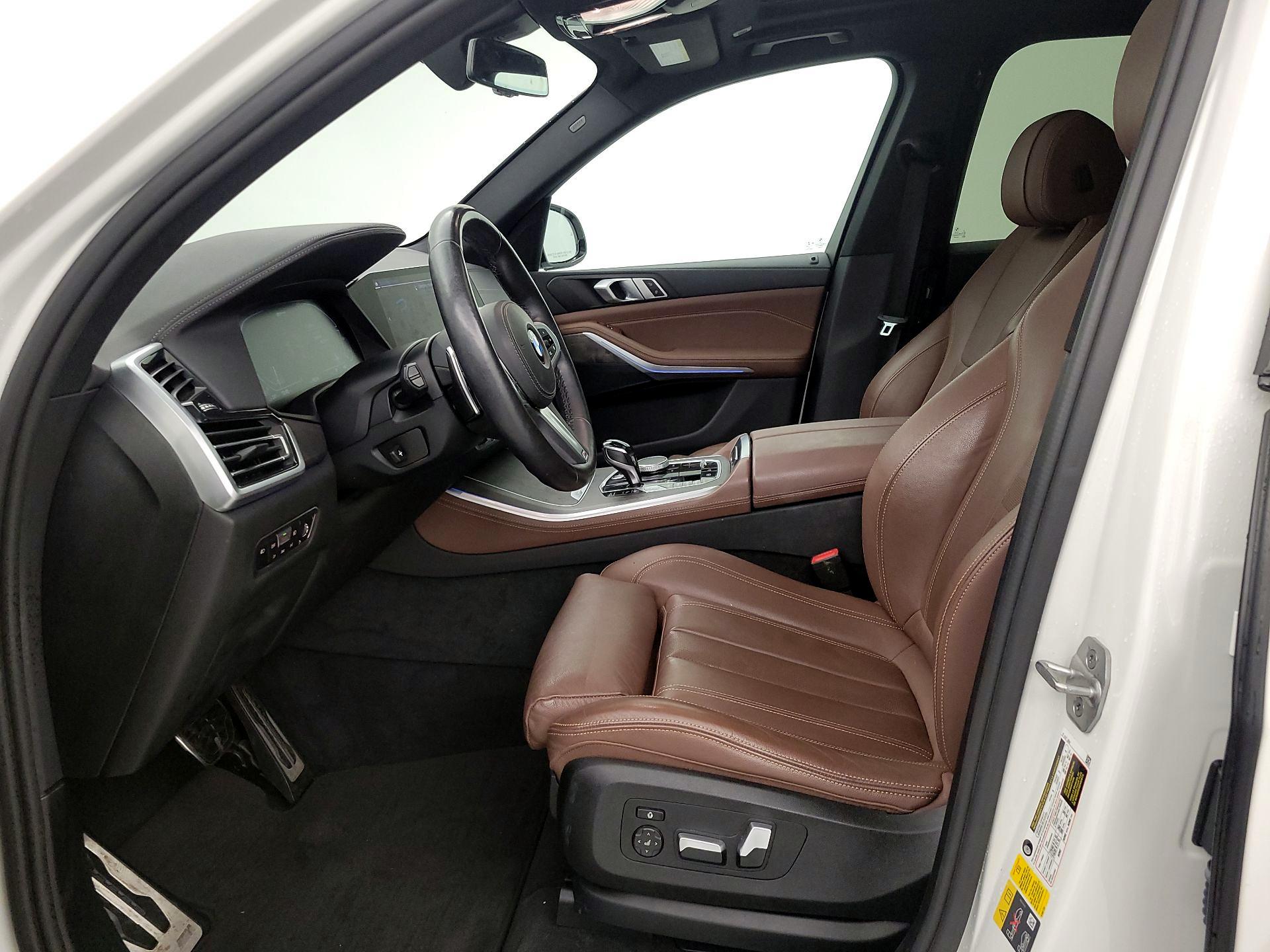 Thumbnail: 2021 BMW X5 - 11