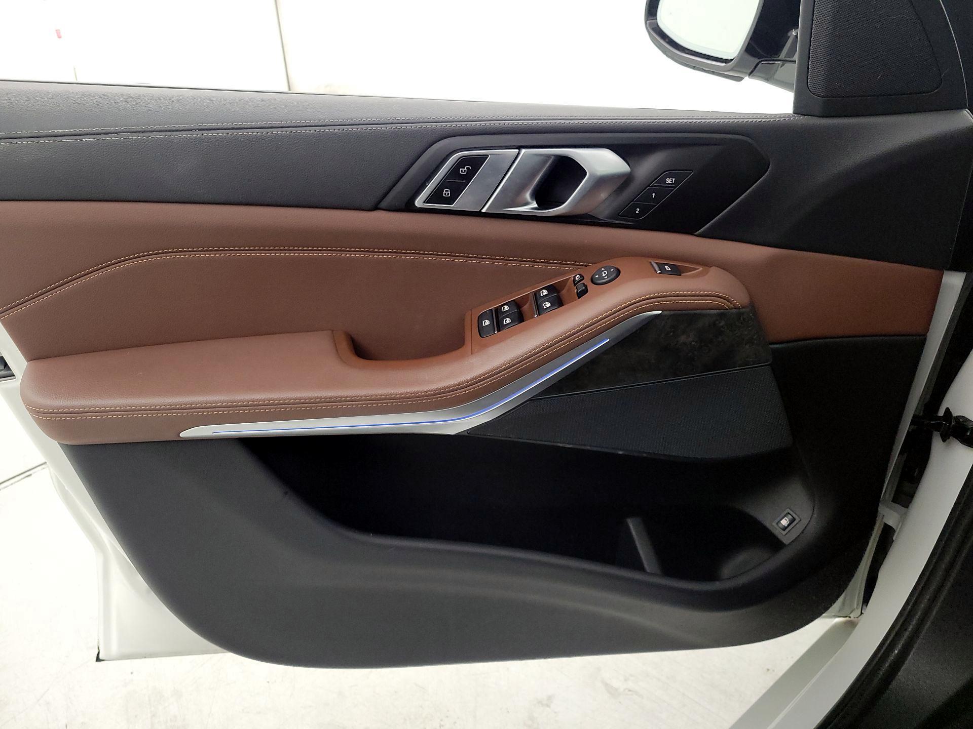 Thumbnail: 2021 BMW X5 - 12