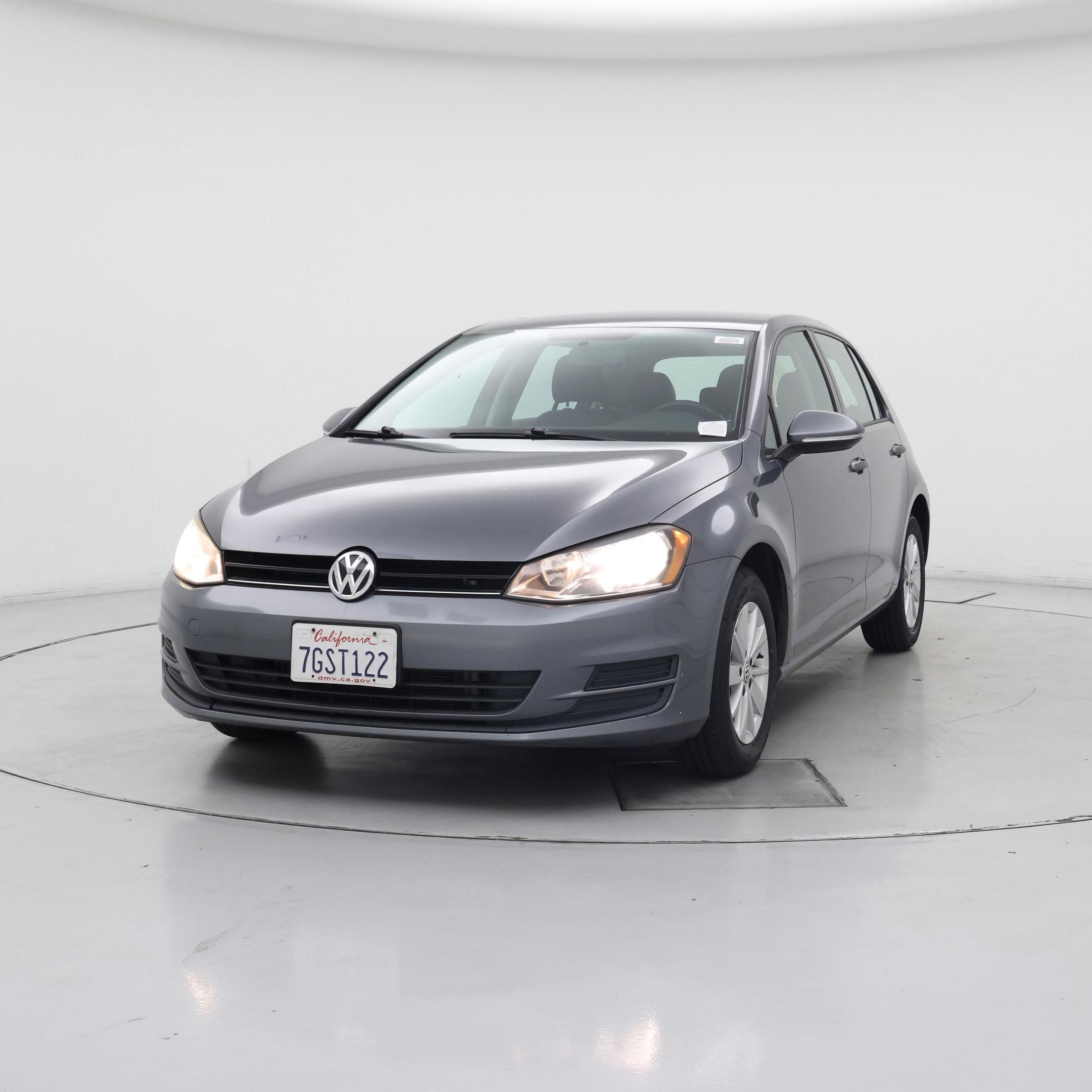 Thumbnail: 2015 Volkswagen Golf - 4