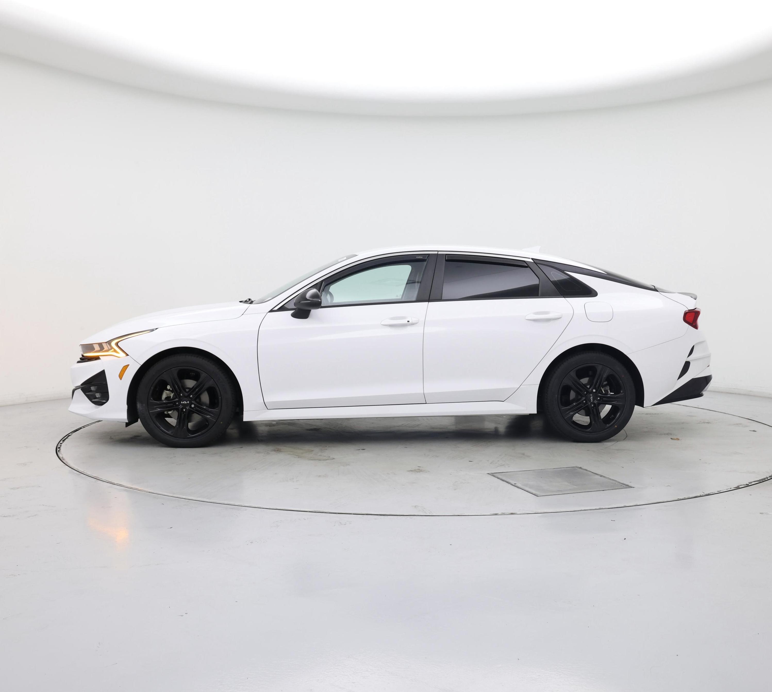 Thumbnail: 2024 Kia K5 - 3