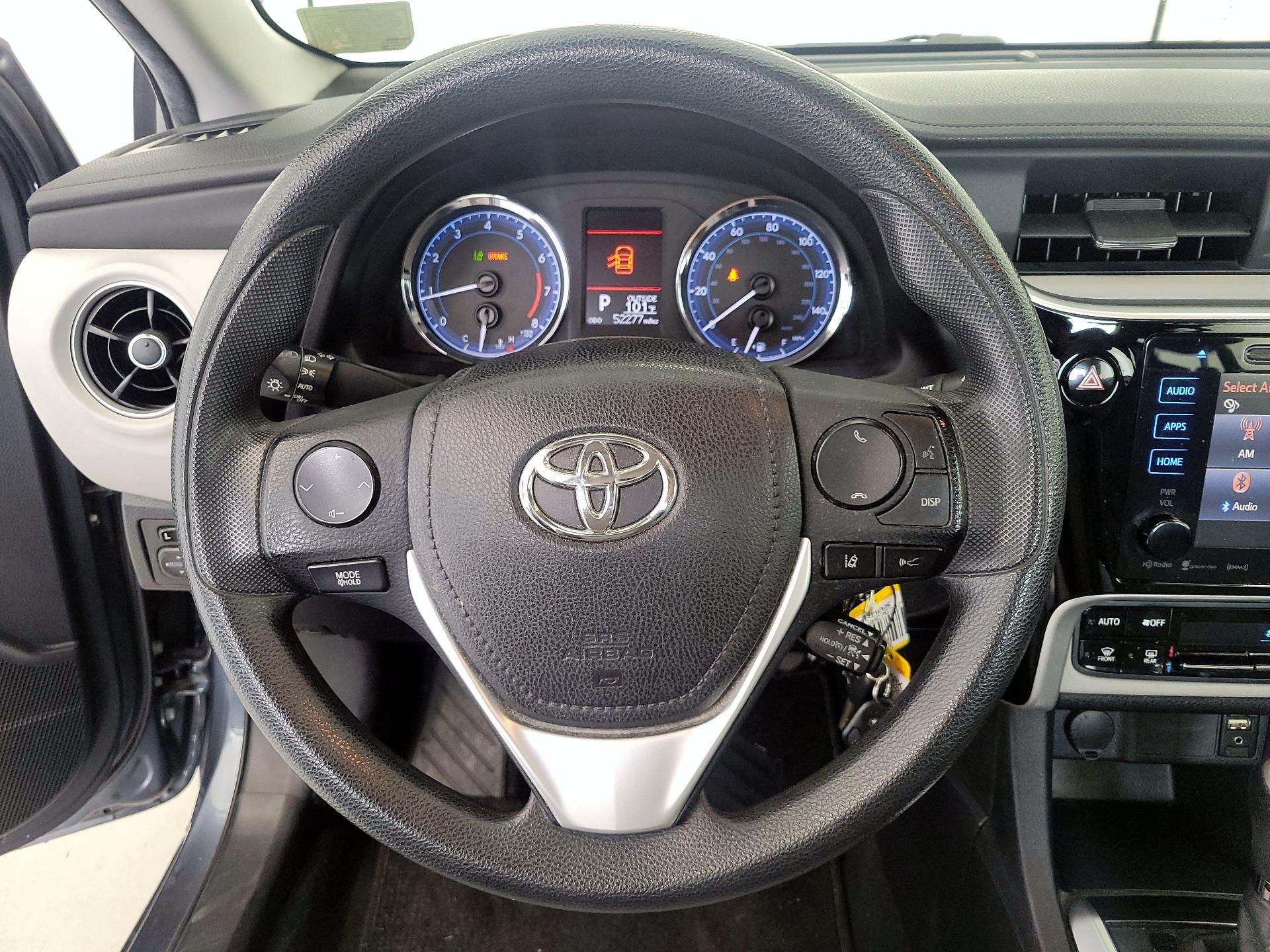 Thumbnail: 2017 Toyota Corolla - 10