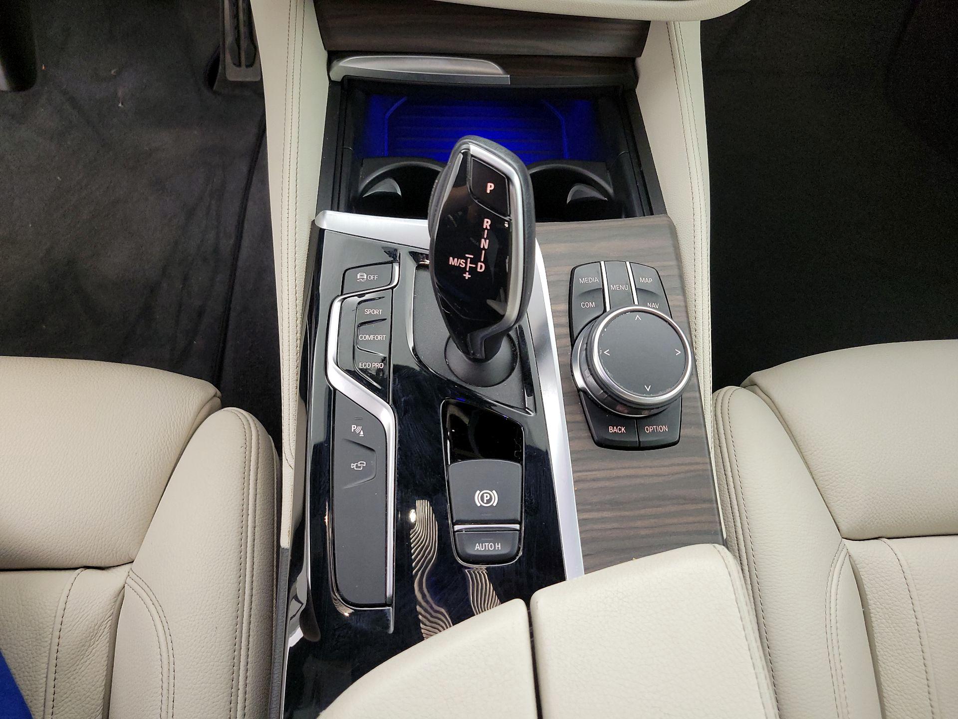Thumbnail: 2019 BMW 5 Series - 18