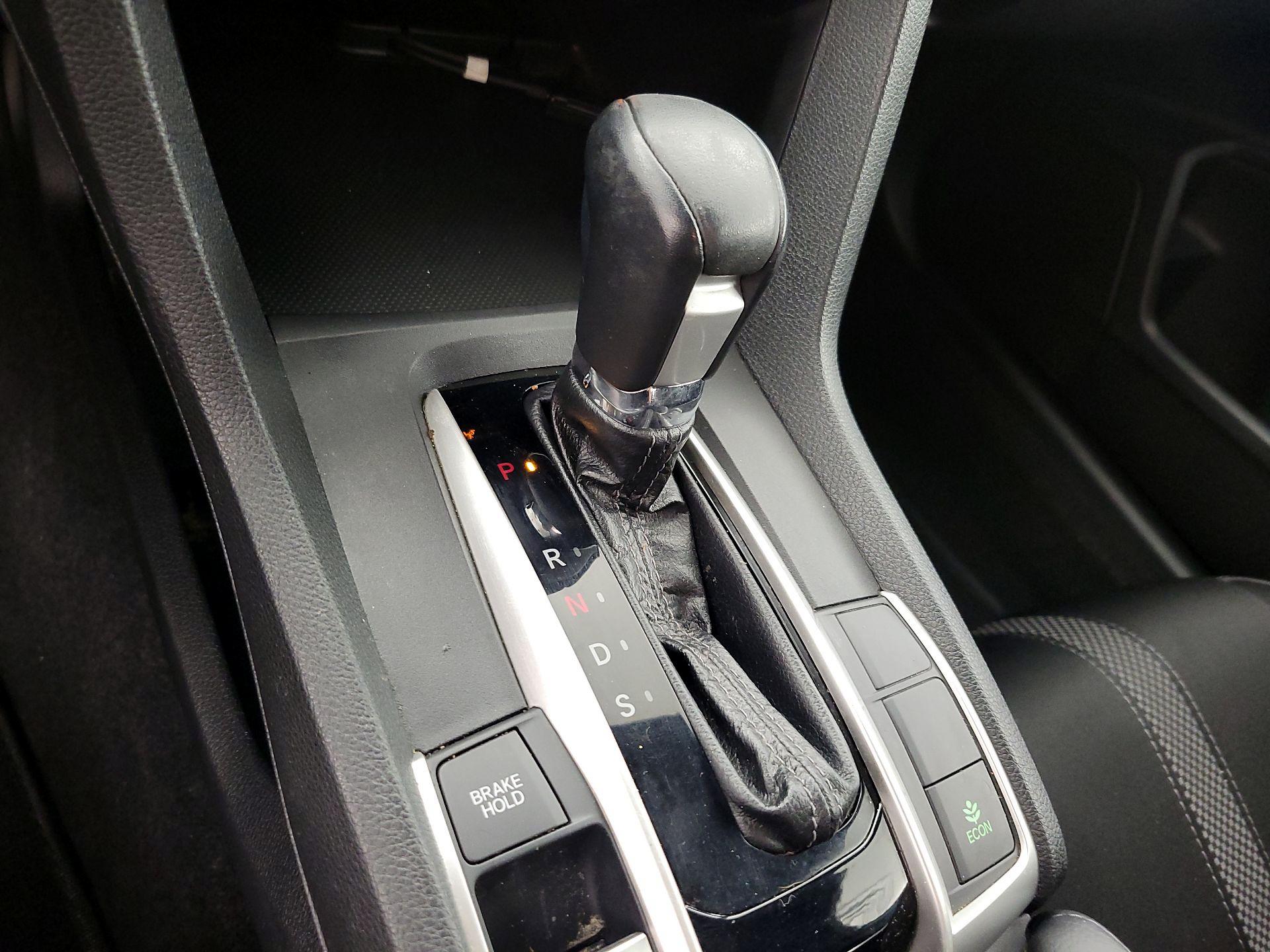 Thumbnail: 2019 Honda Civic - 17