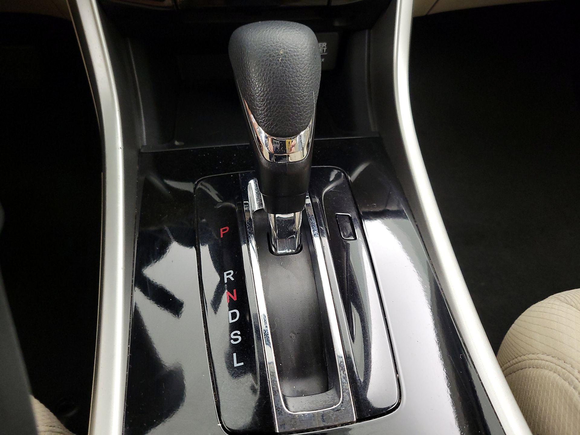 Thumbnail: 2017 Honda Accord - 17