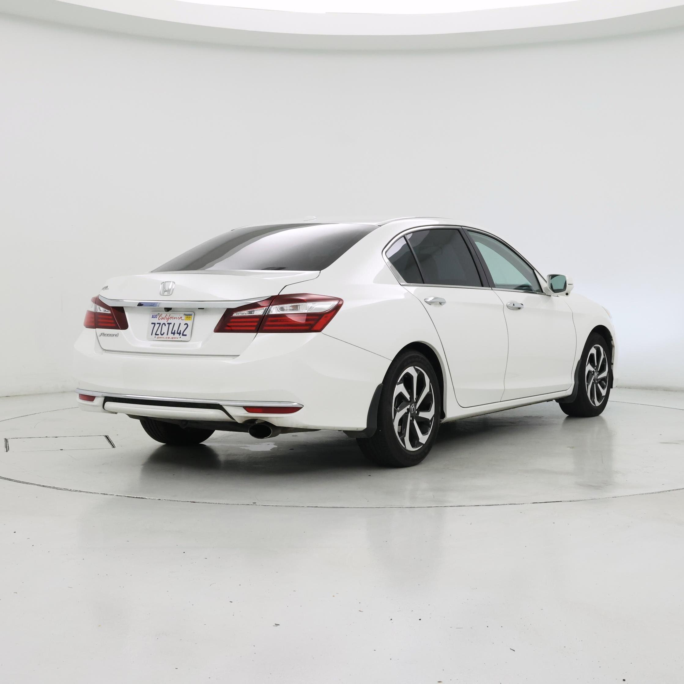 Thumbnail: 2017 Honda Accord - 8