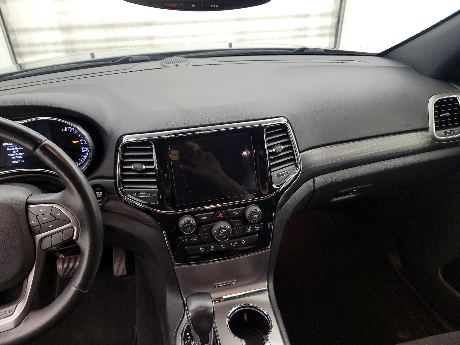 Thumbnail: 2019 Jeep Grand Cherokee - 9