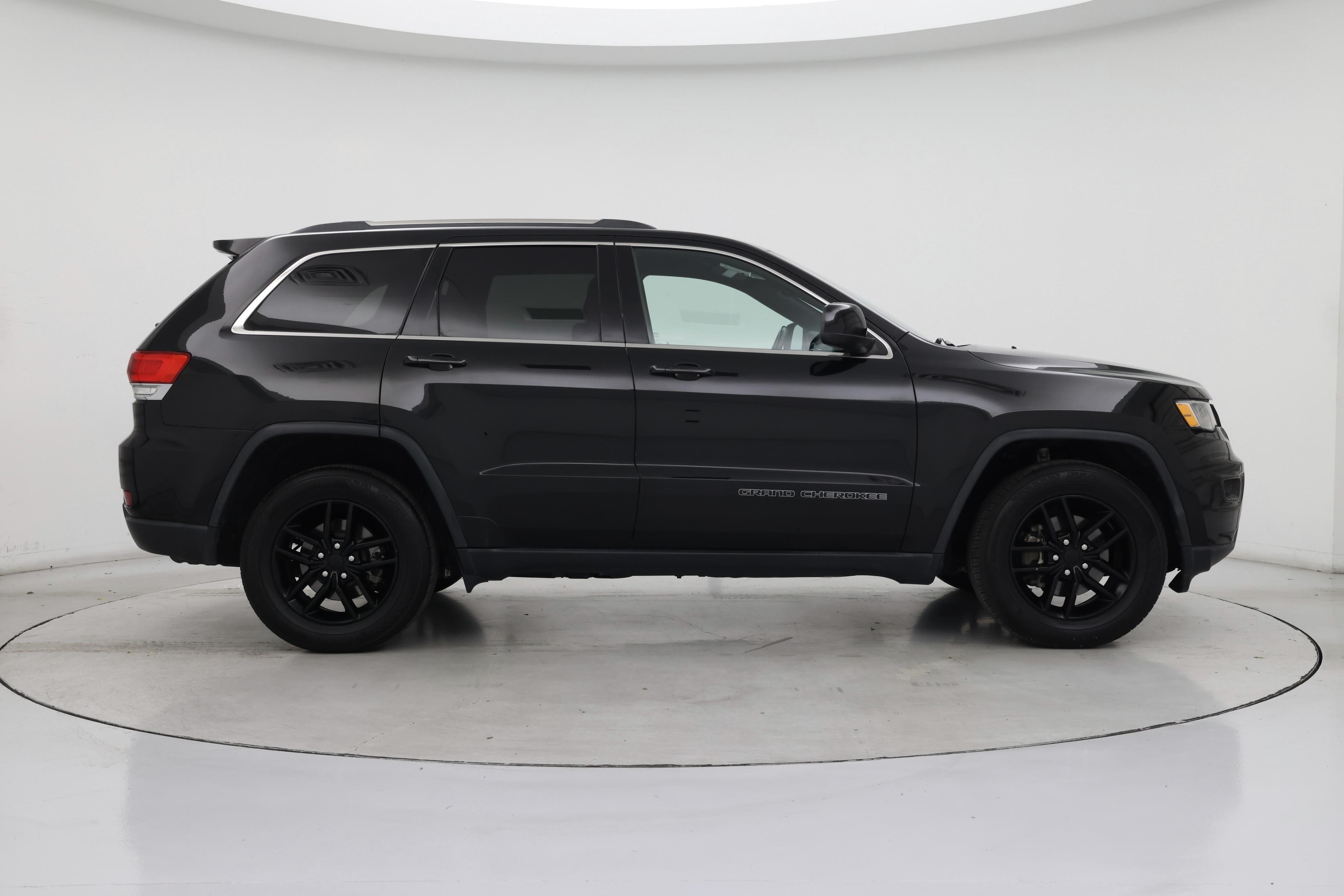 Thumbnail: 2019 Jeep Grand Cherokee - 7
