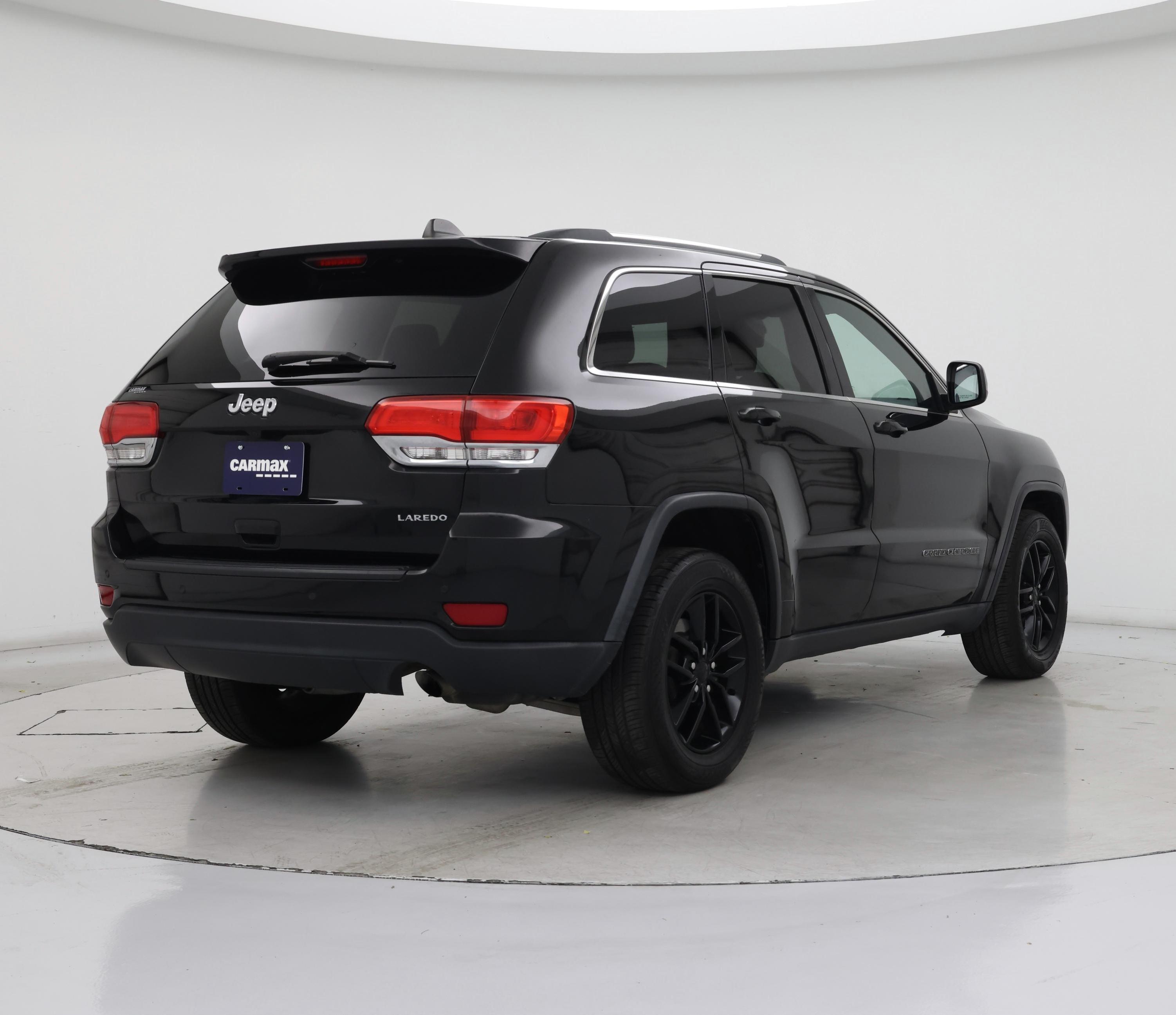 Thumbnail: 2019 Jeep Grand Cherokee - 8