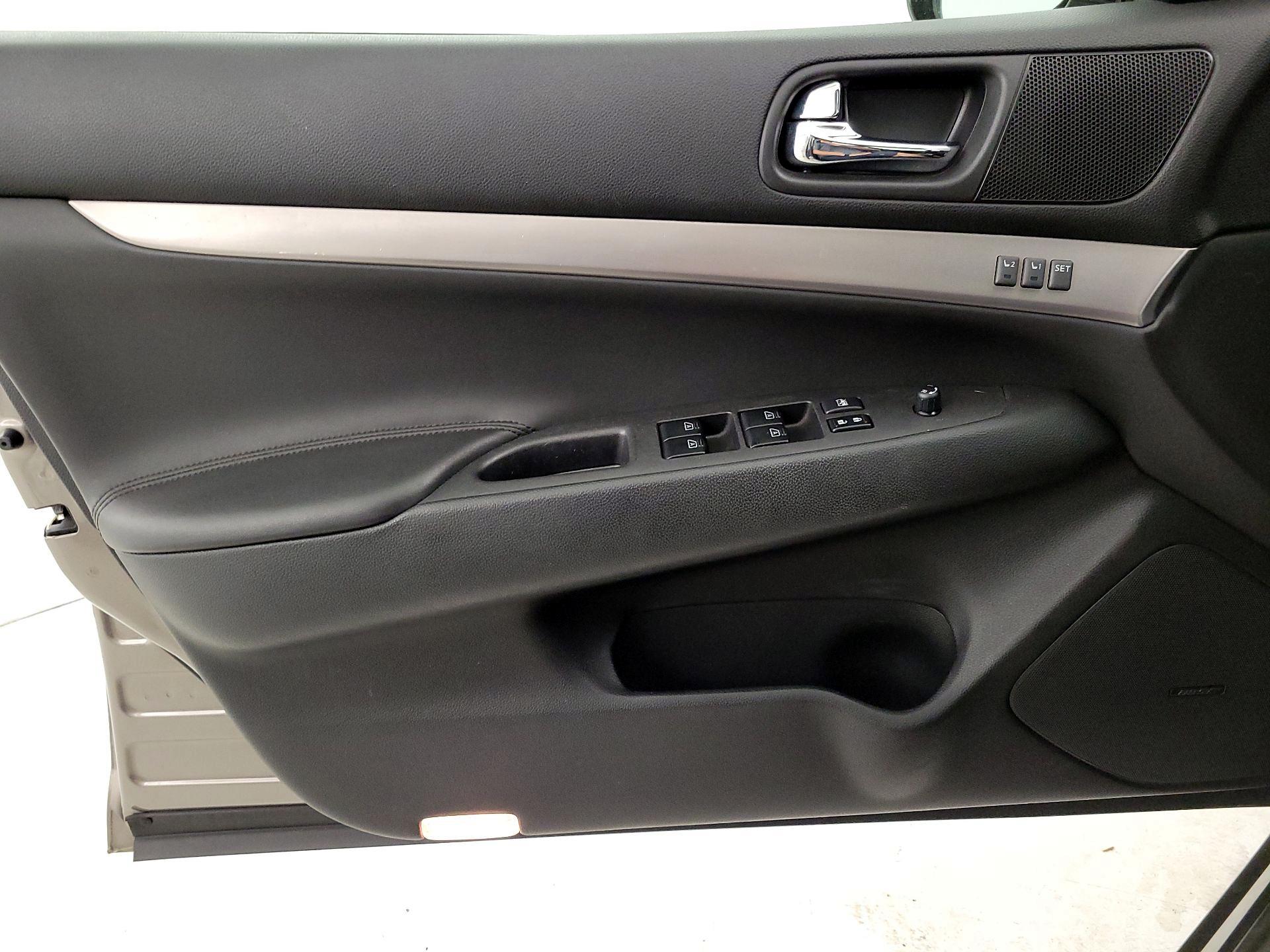 Thumbnail: 2013 INFINITI G37 - 12