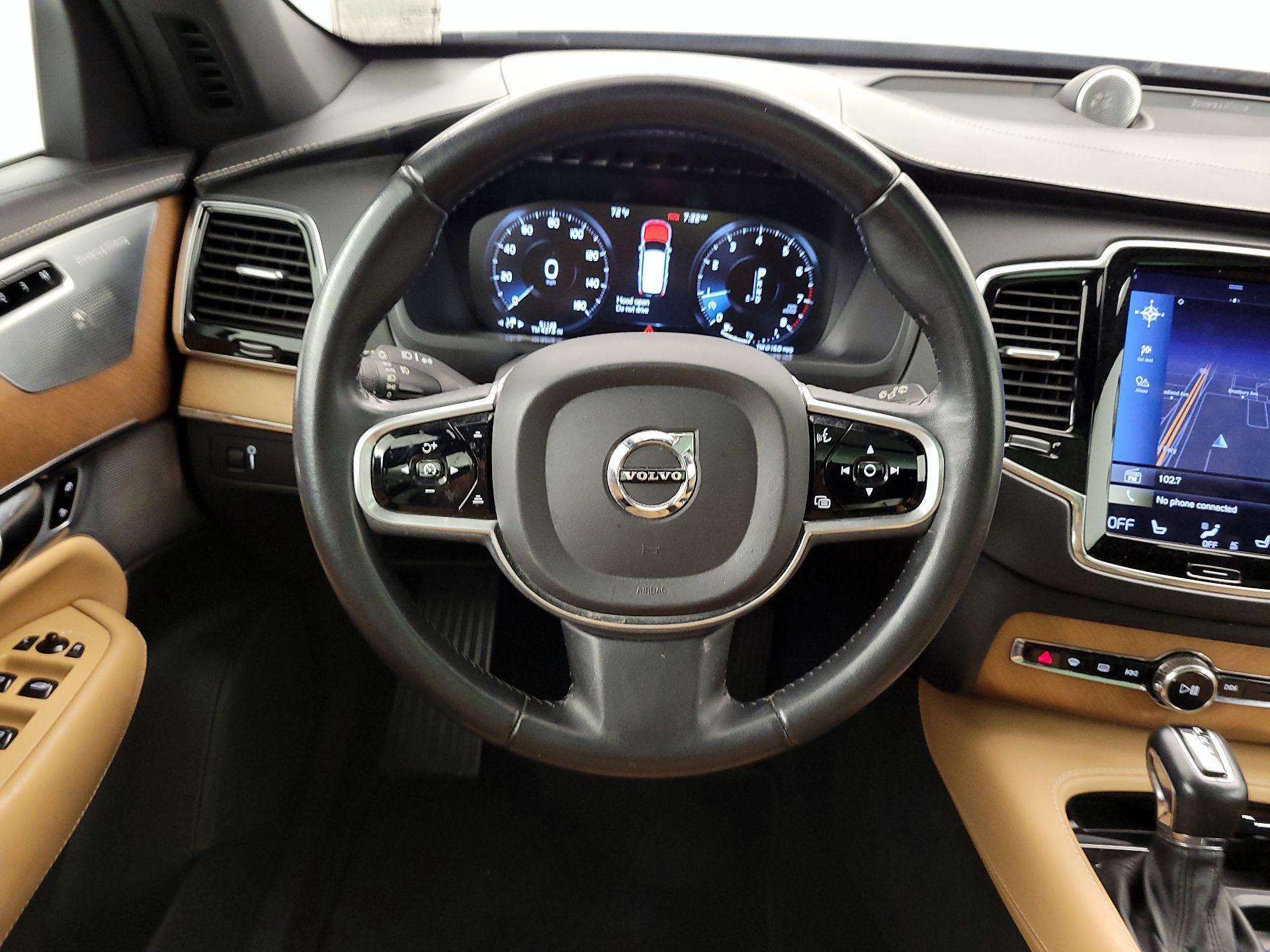 Thumbnail: 2017 Volvo XC90 - 10