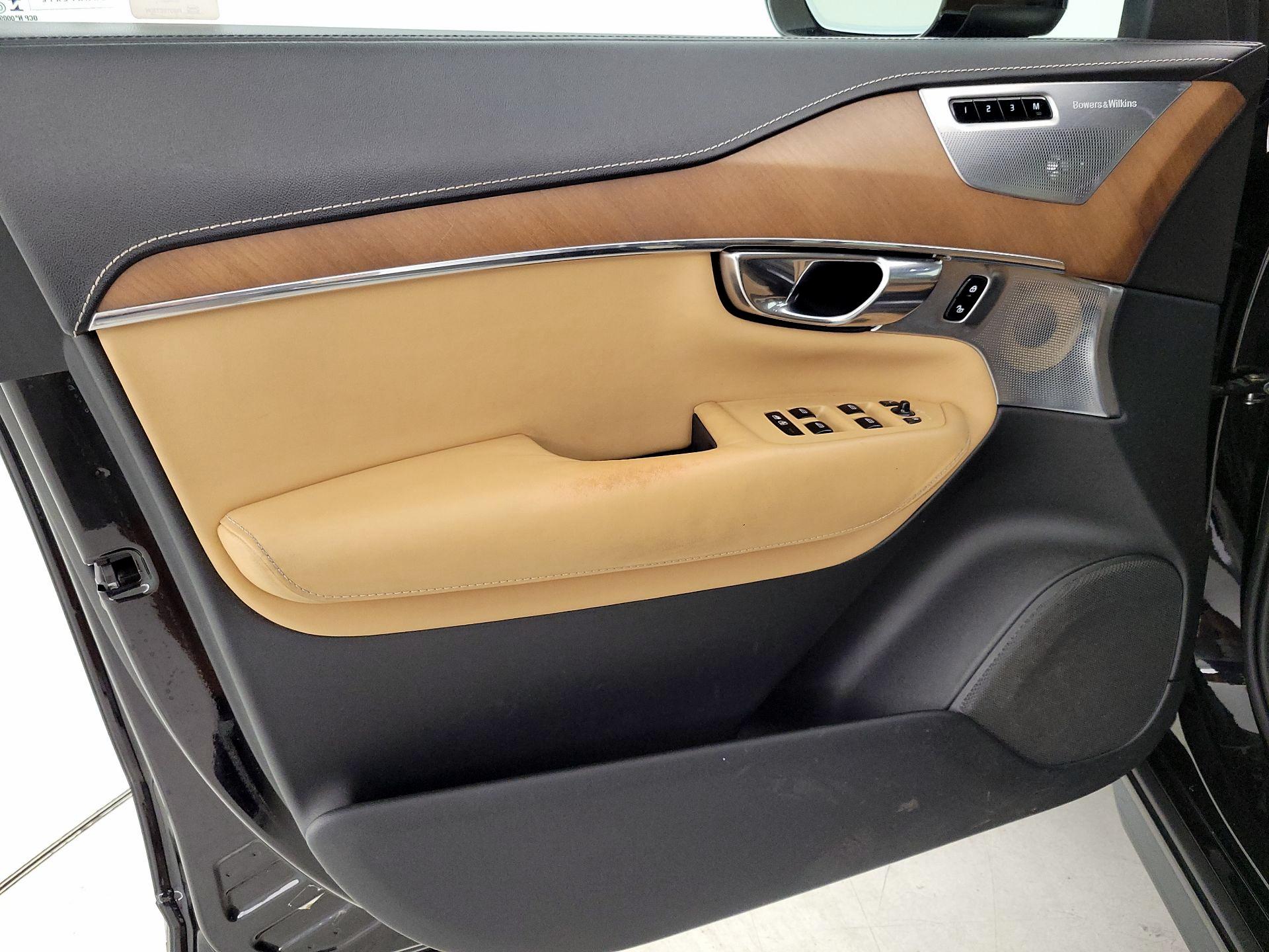 Thumbnail: 2017 Volvo XC90 - 12