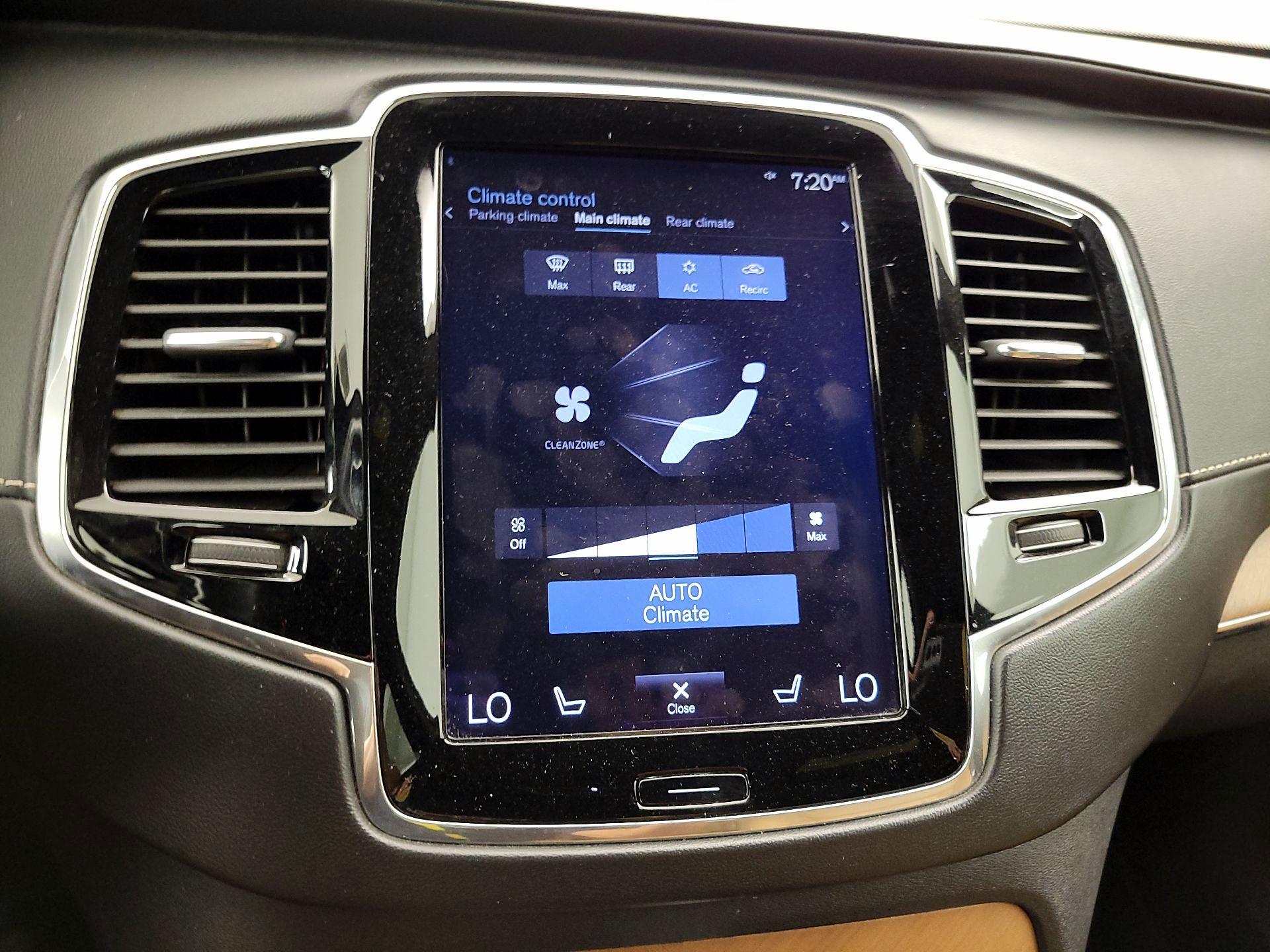 Thumbnail: 2017 Volvo XC90 - 17