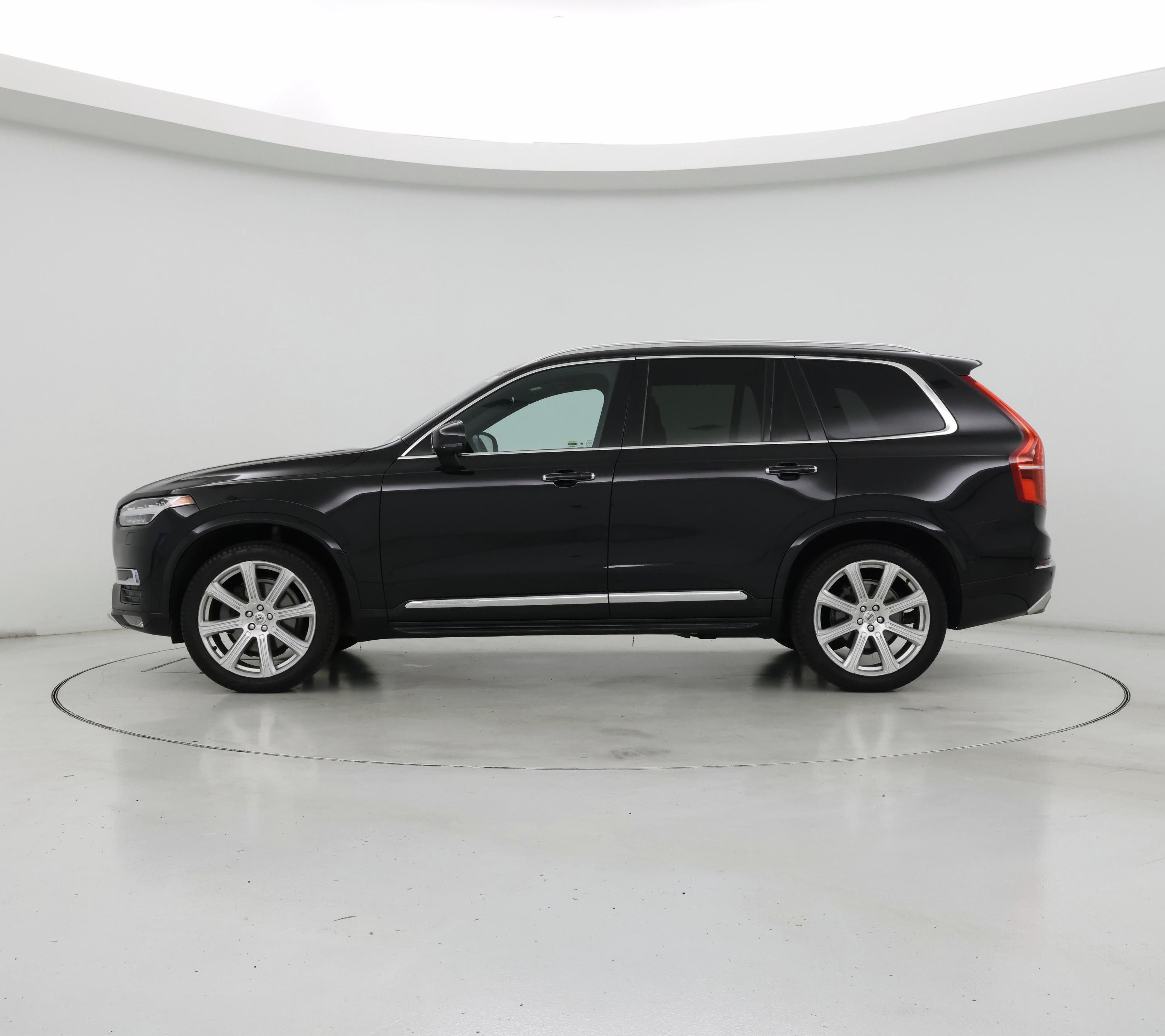 Thumbnail: 2017 Volvo XC90 - 3