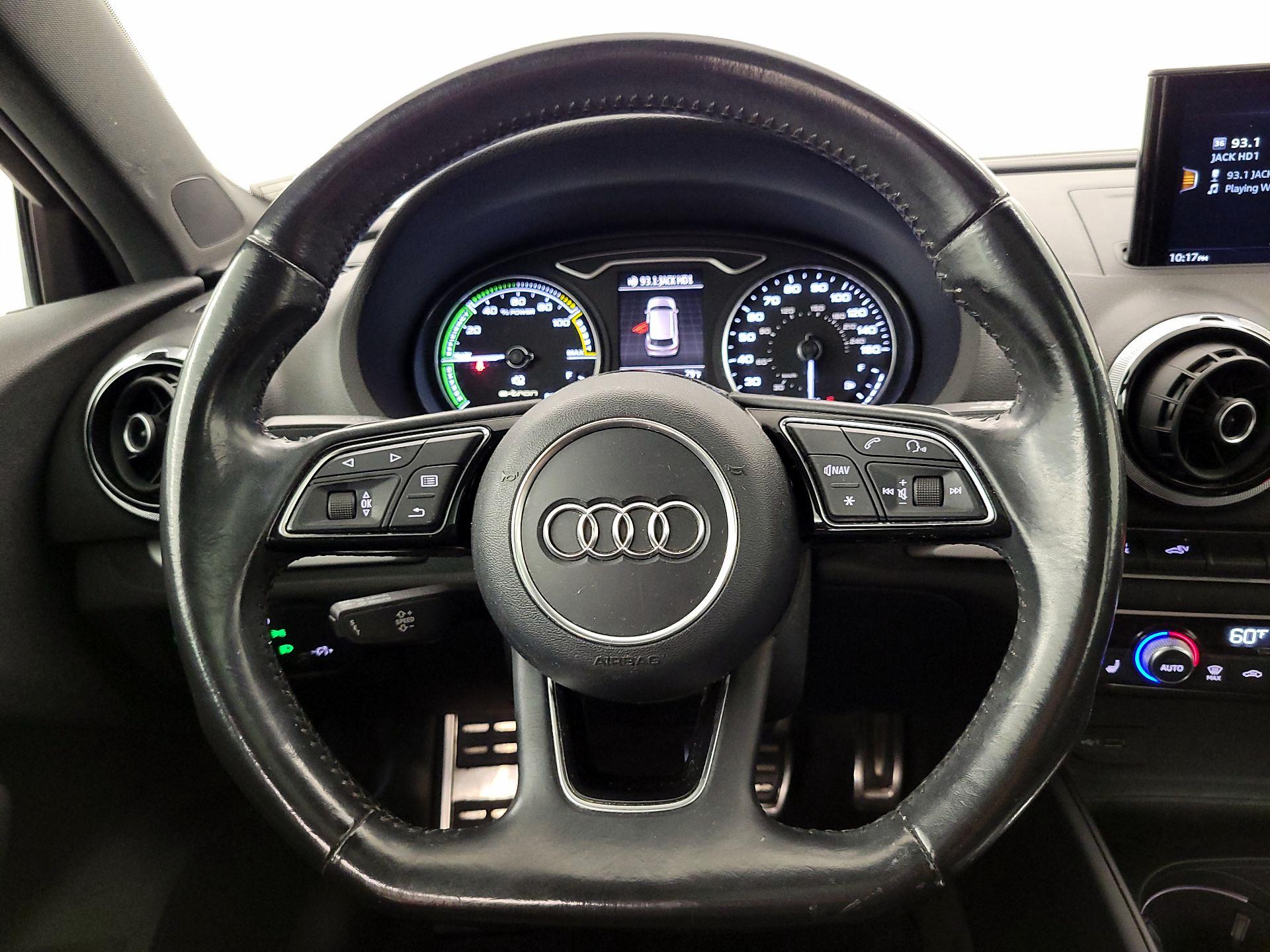 Thumbnail: 2017 Audi A3 - 10
