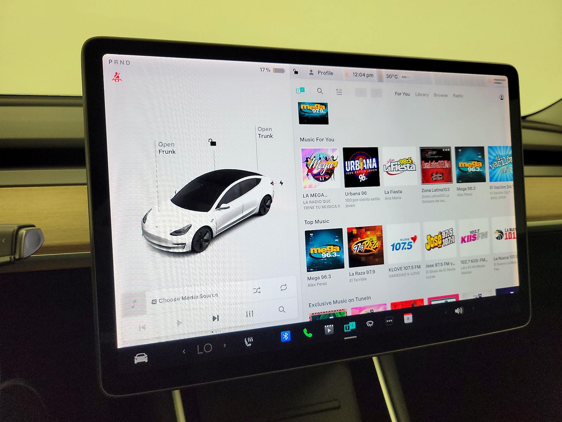 Thumbnail: 2018 Tesla Model 3 - 15