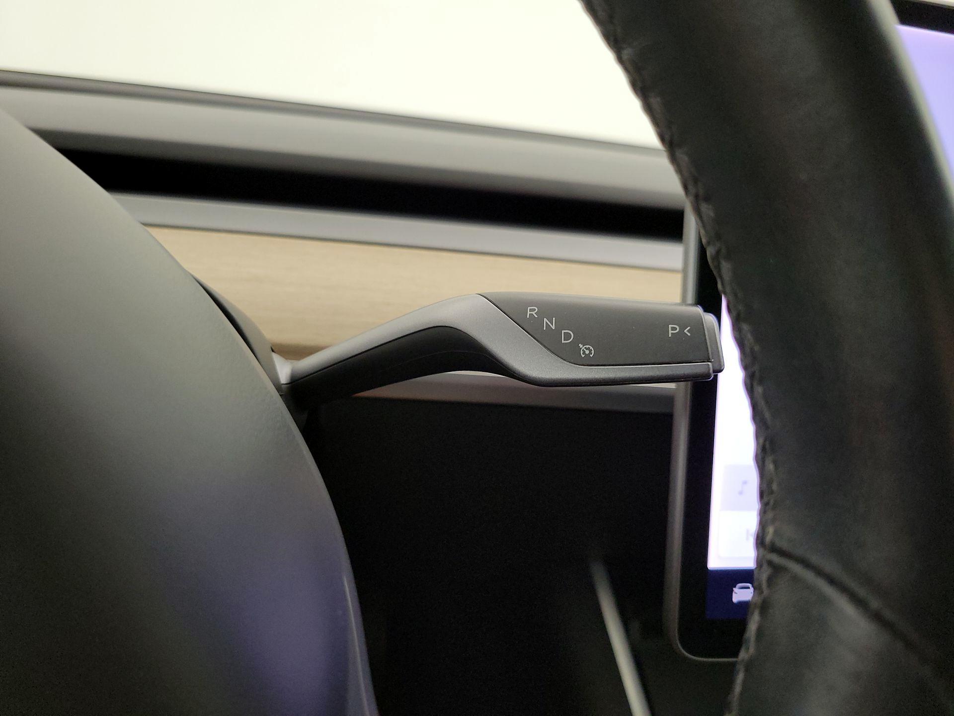 Thumbnail: 2018 Tesla Model 3 - 17
