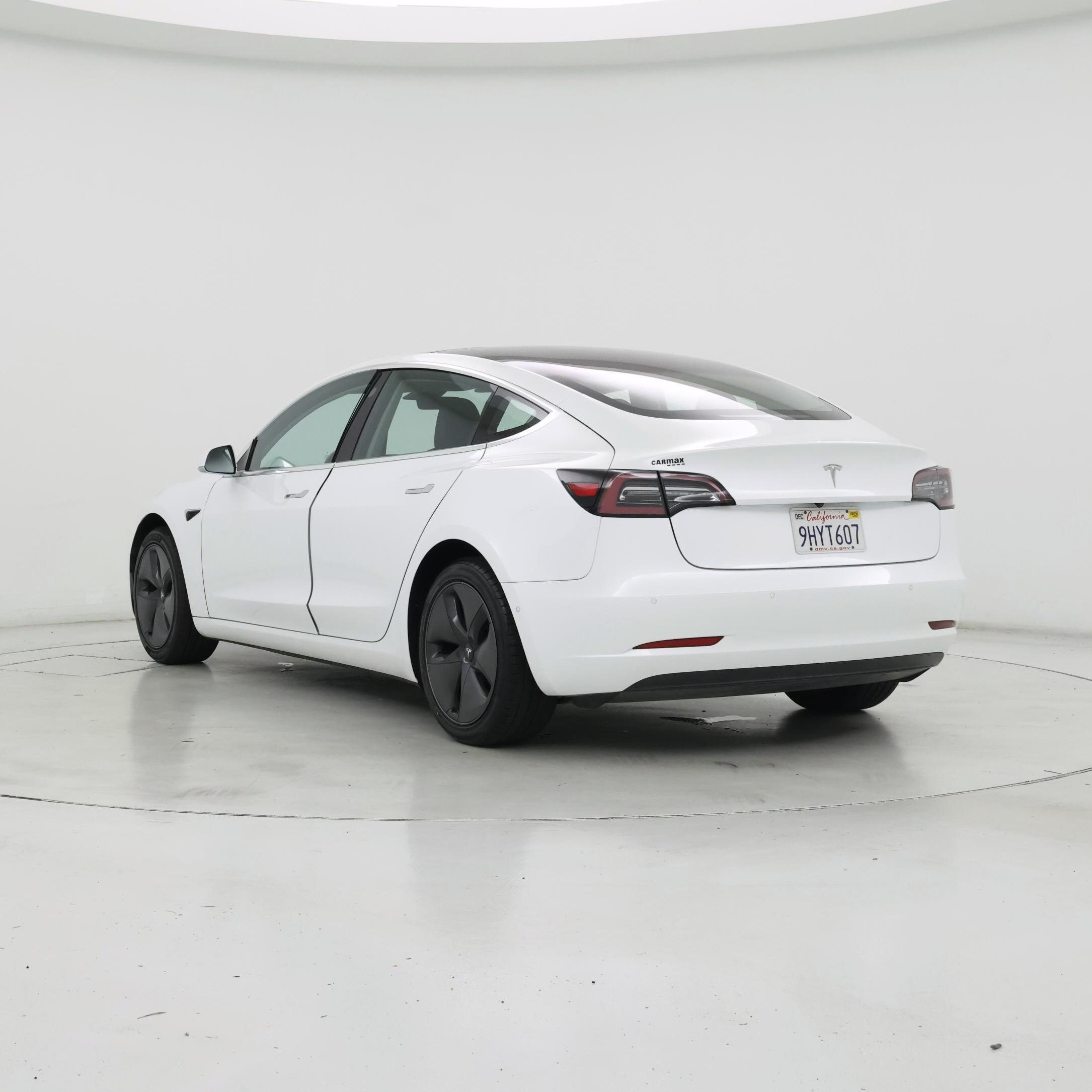 Thumbnail: 2018 Tesla Model 3 - 2