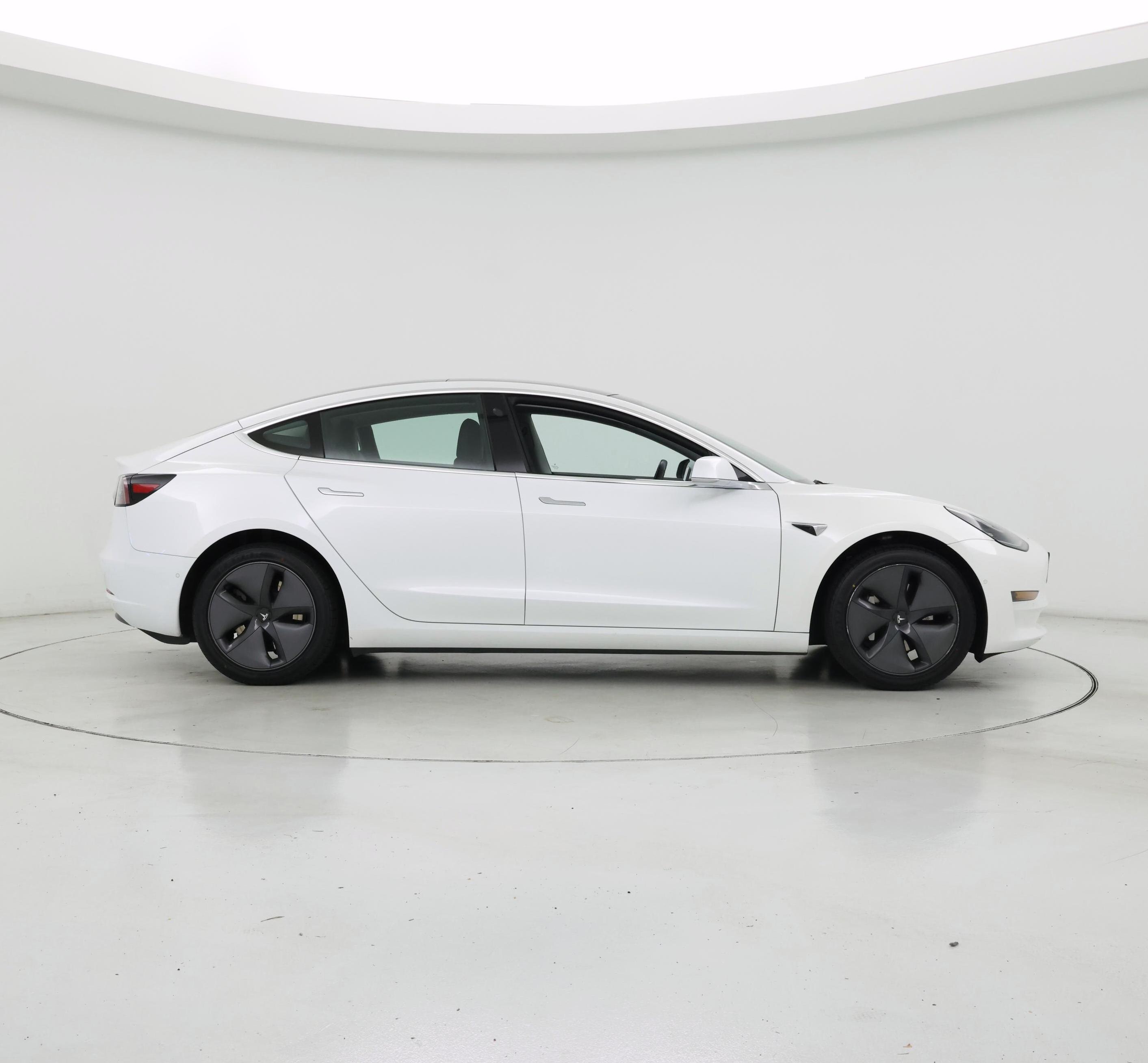 Thumbnail: 2018 Tesla Model 3 - 7