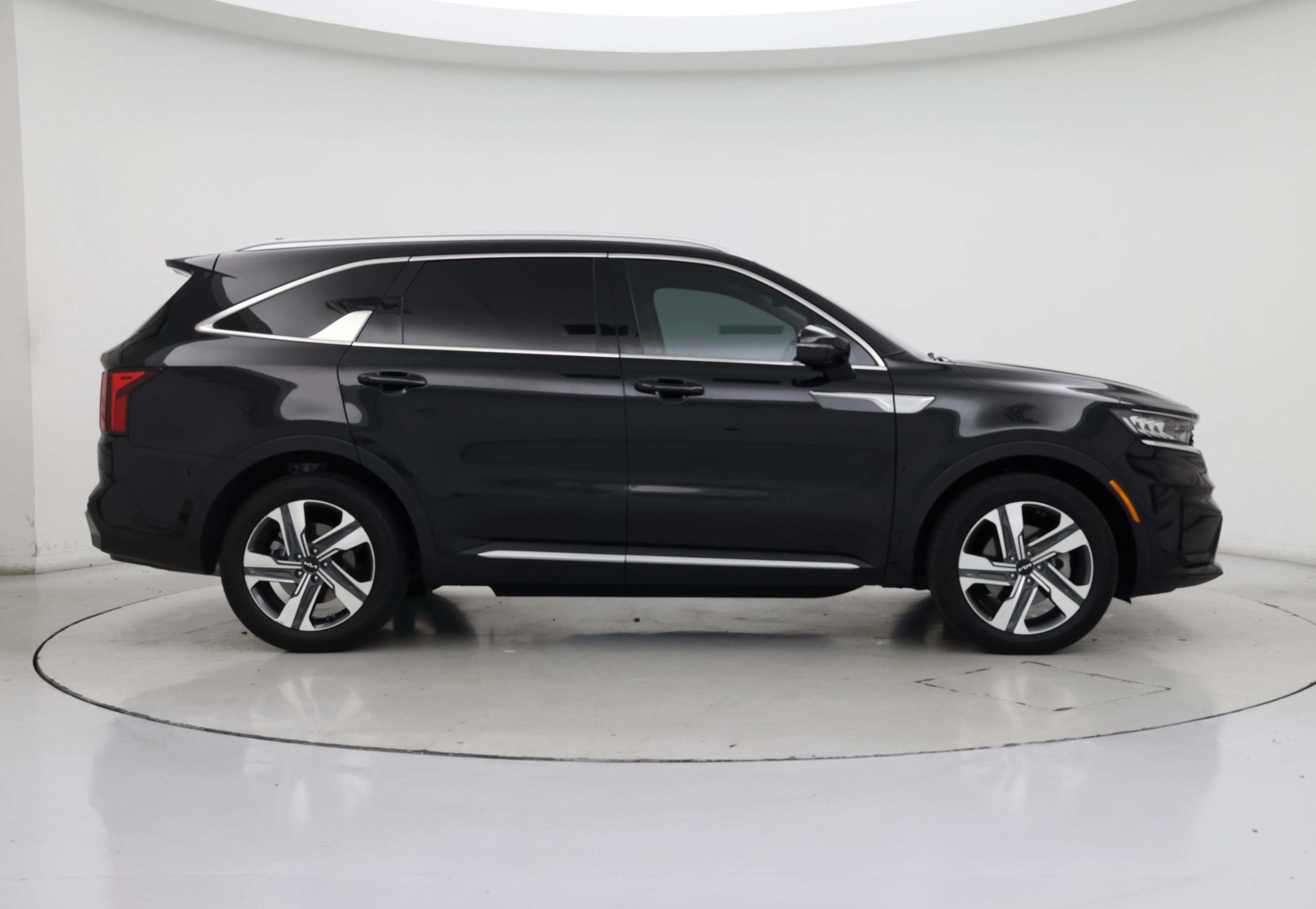 Thumbnail: 2023 Kia Sorento - 7