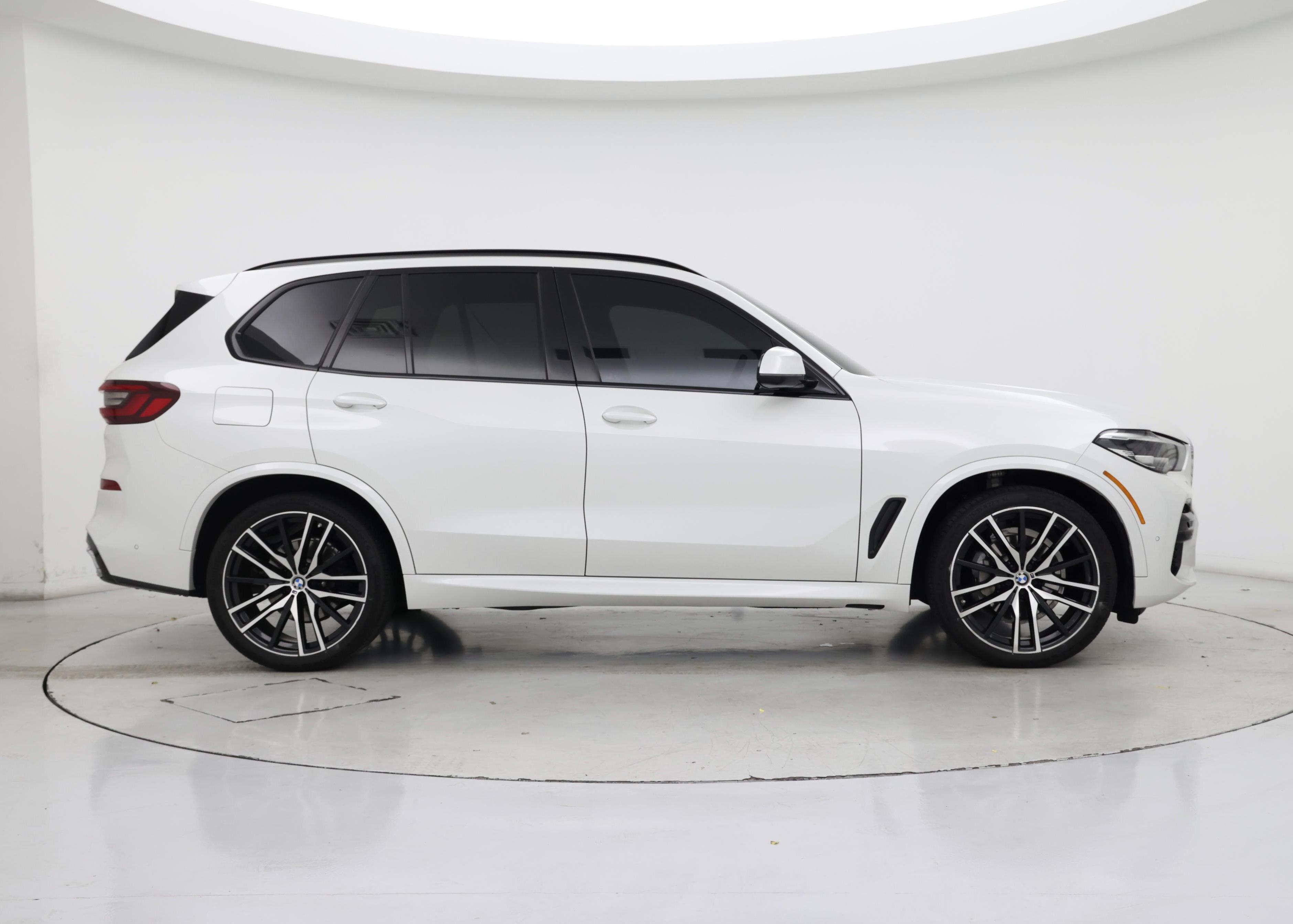 Thumbnail: 2022 BMW X5 - 7