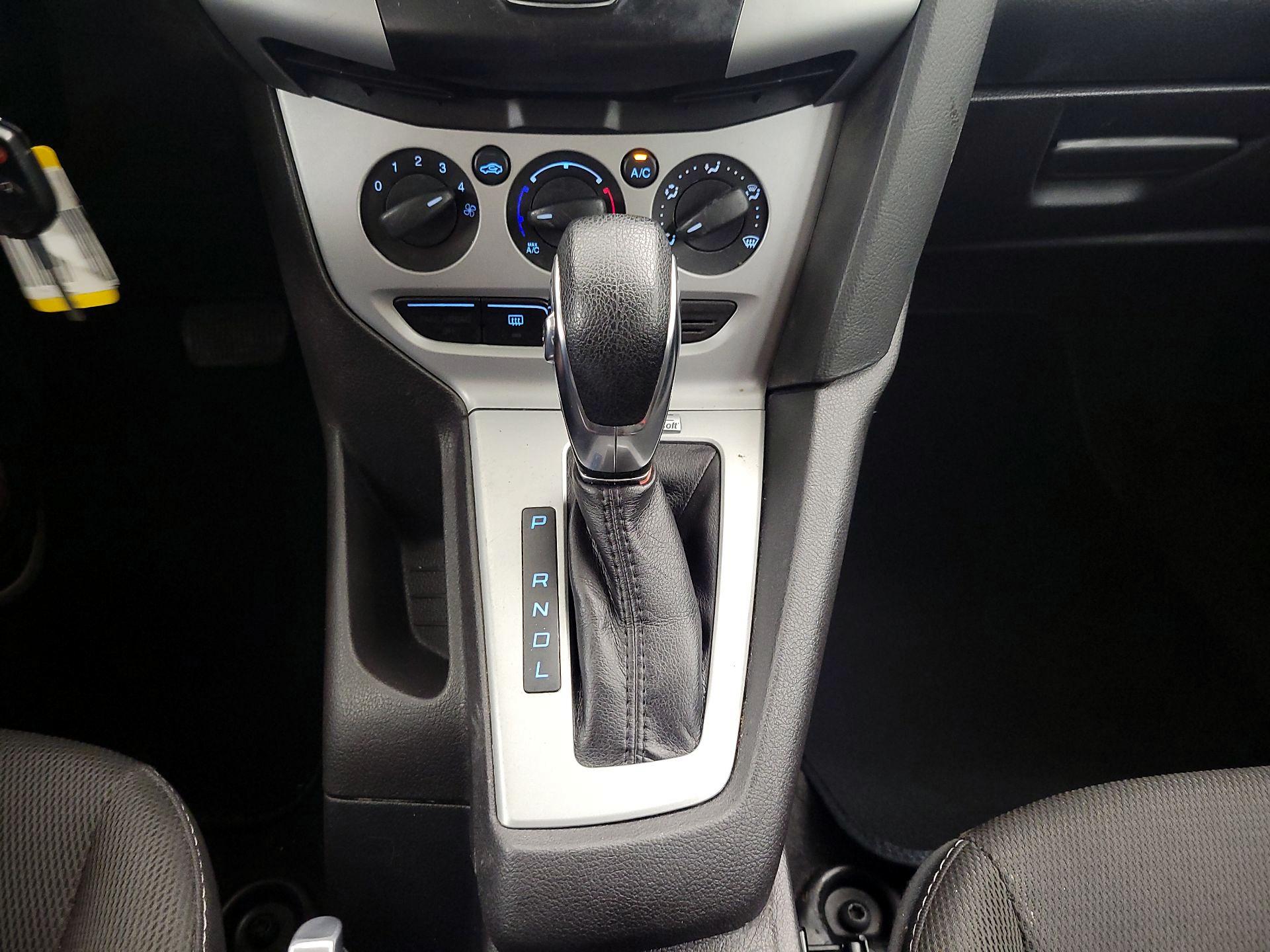Thumbnail: 2014 Ford Focus - 16