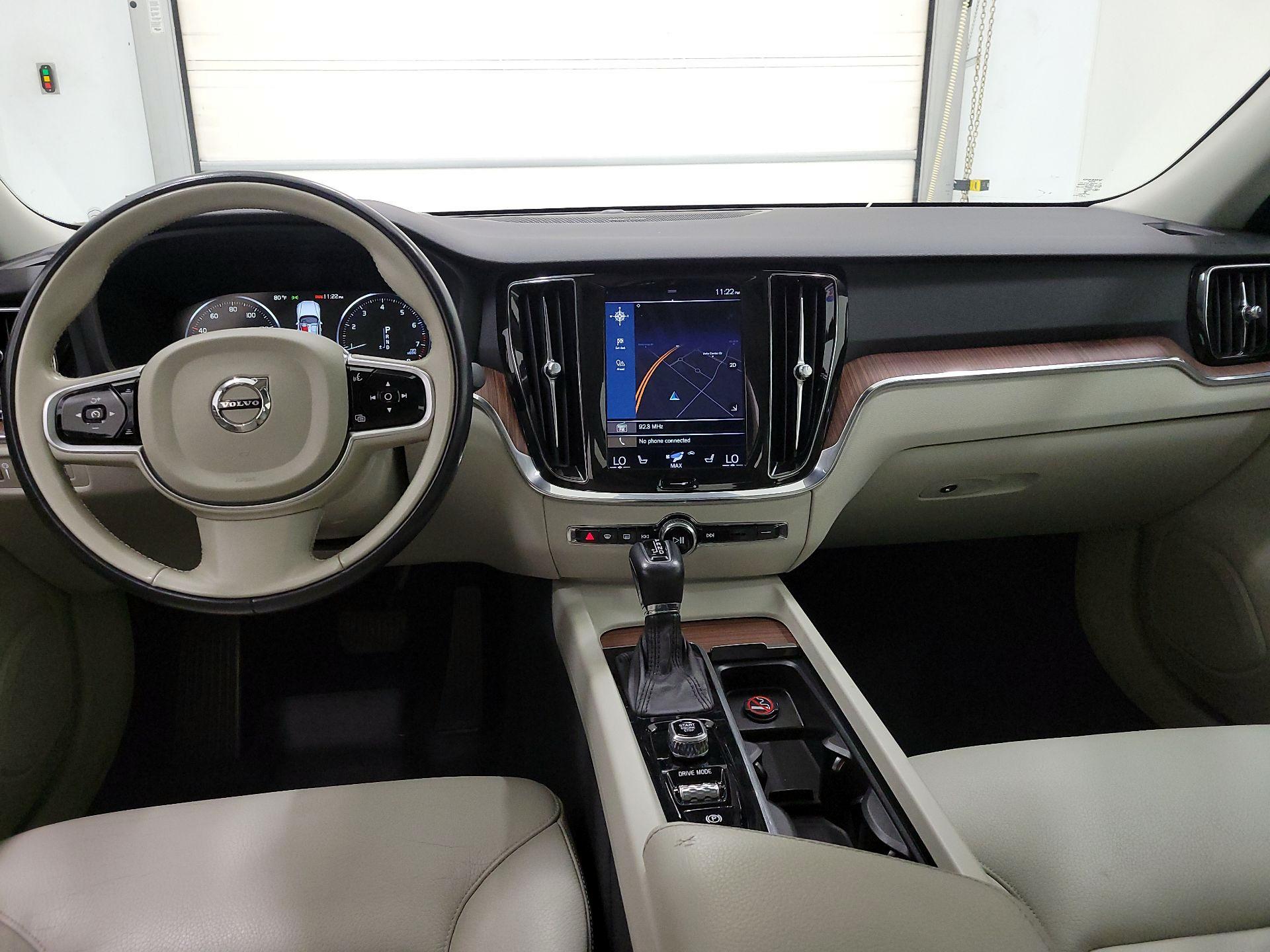 Thumbnail: 2019 Volvo S60 - 9
