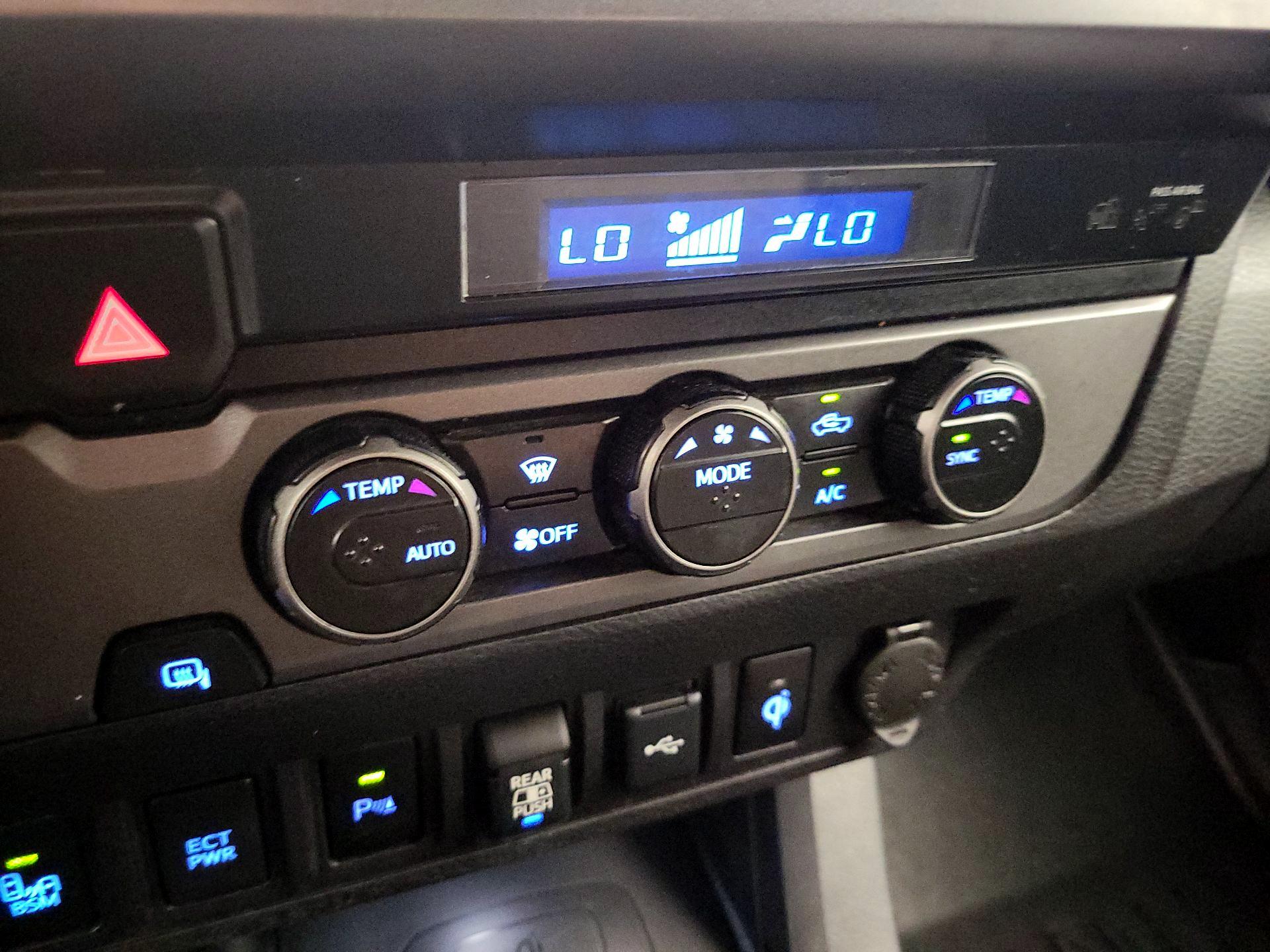 Thumbnail: 2021 Toyota Tacoma - 16
