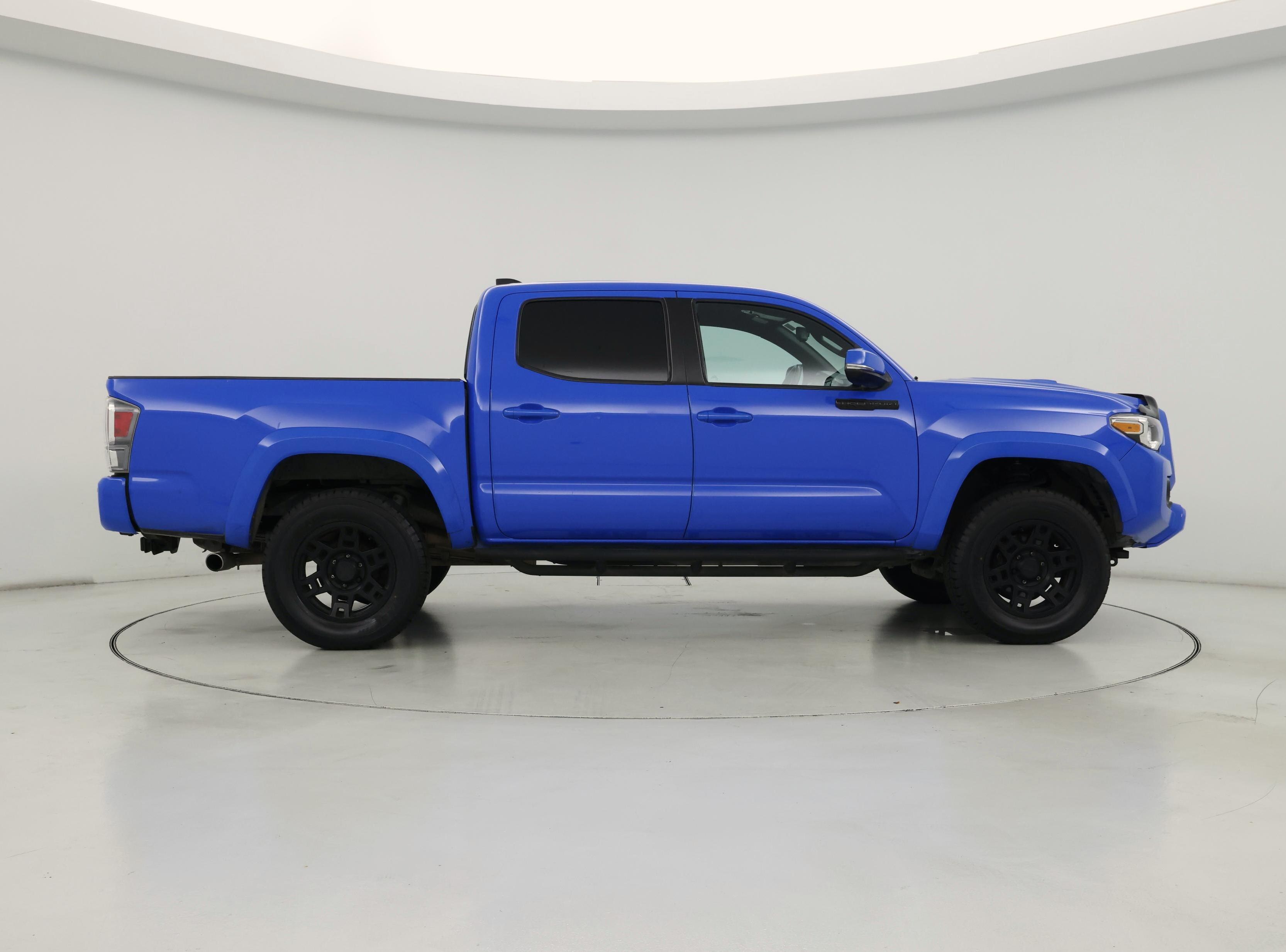 Thumbnail: 2021 Toyota Tacoma - 7