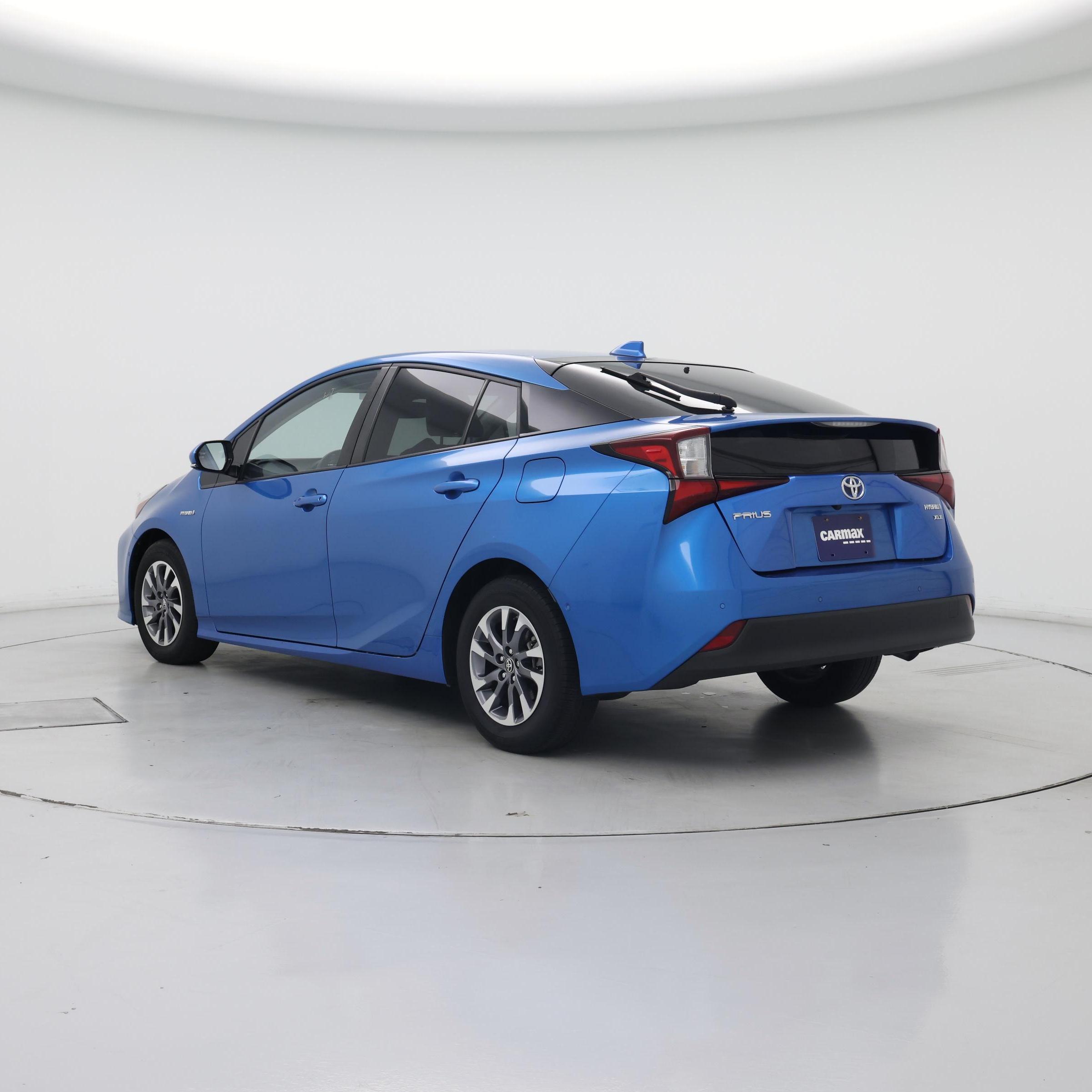 Thumbnail: 2020 Toyota Prius - 2