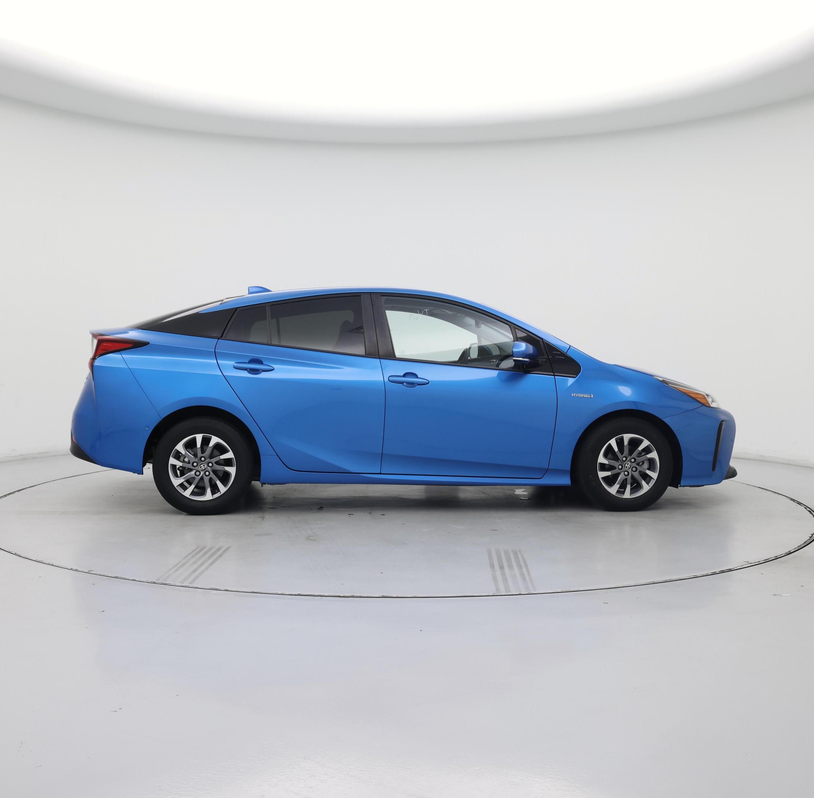 Thumbnail: 2020 Toyota Prius - 7