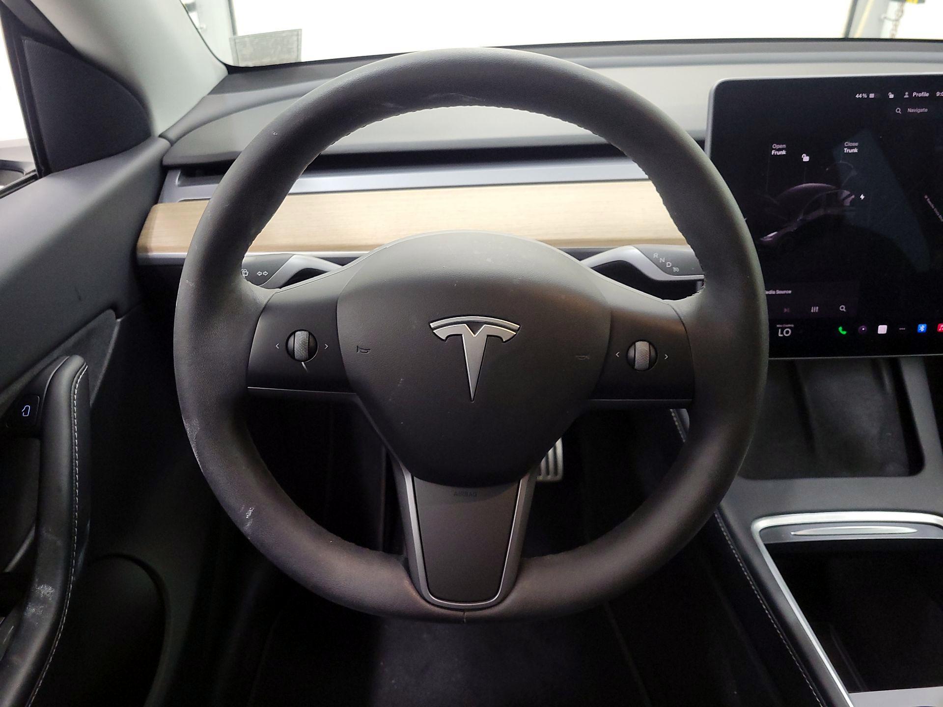 Thumbnail: 2022 Tesla Model Y - 10