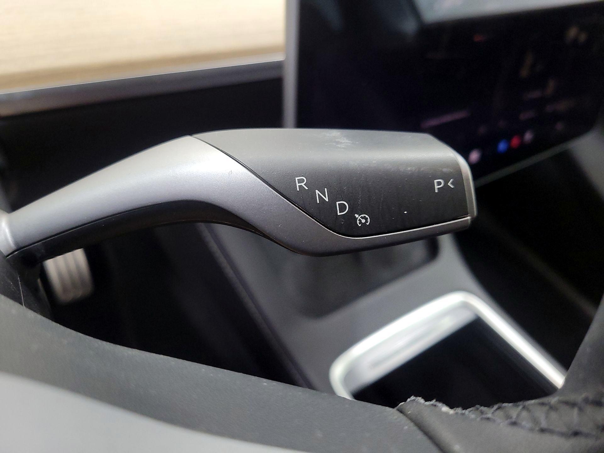 Thumbnail: 2022 Tesla Model Y - 17