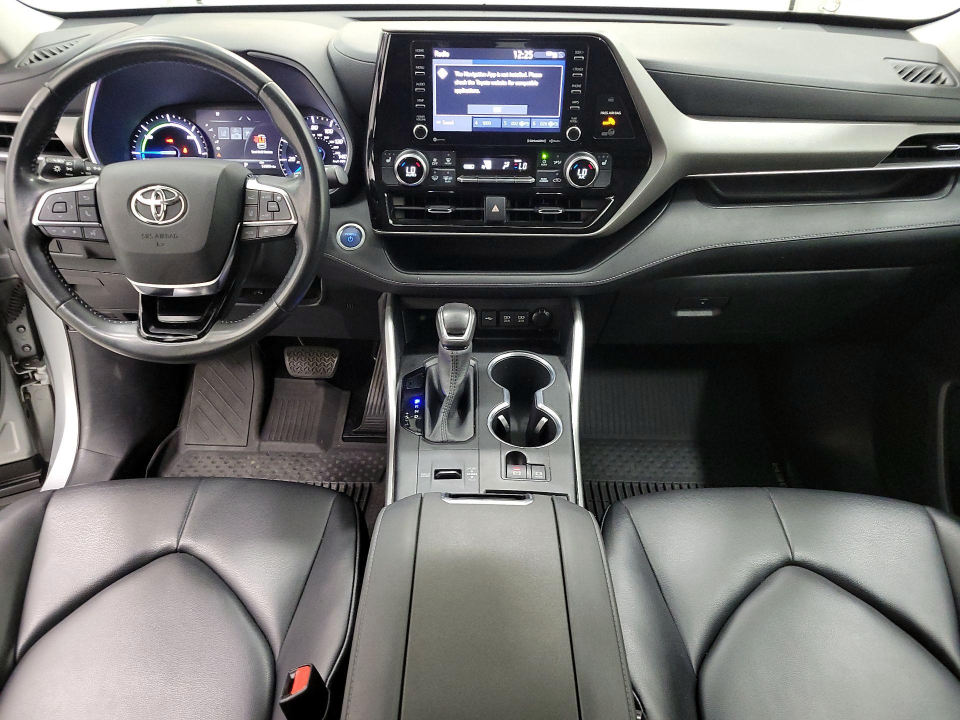 Thumbnail: 2021 Toyota Highlander - 9
