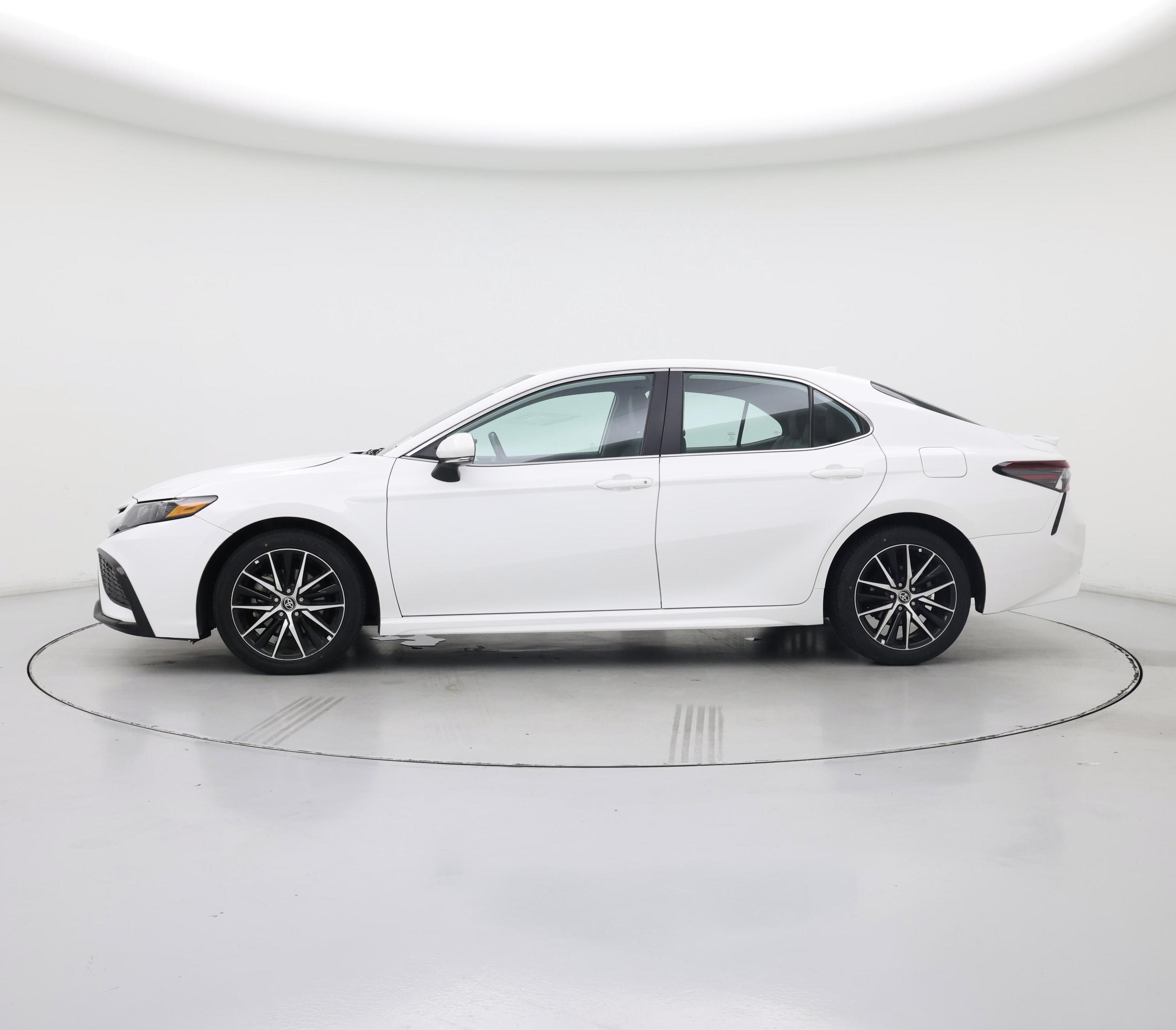 Thumbnail: 2024 Toyota Camry - 3