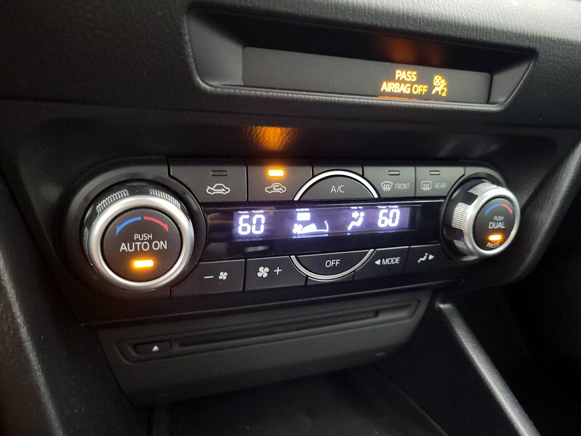 Thumbnail: 2015 Mazda Mazda3 - 16